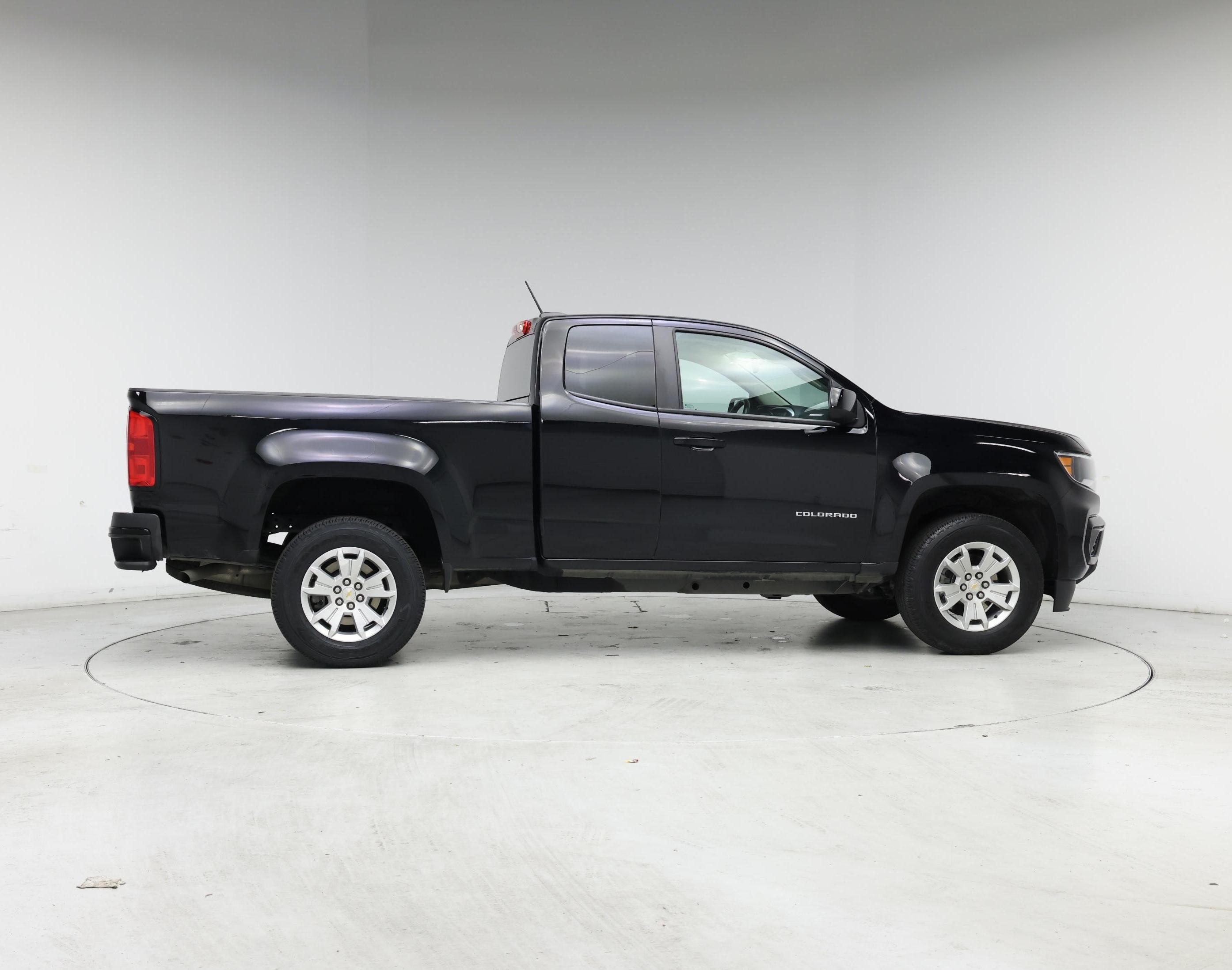 Thumbnail: 2022 Chevrolet Colorado - 7