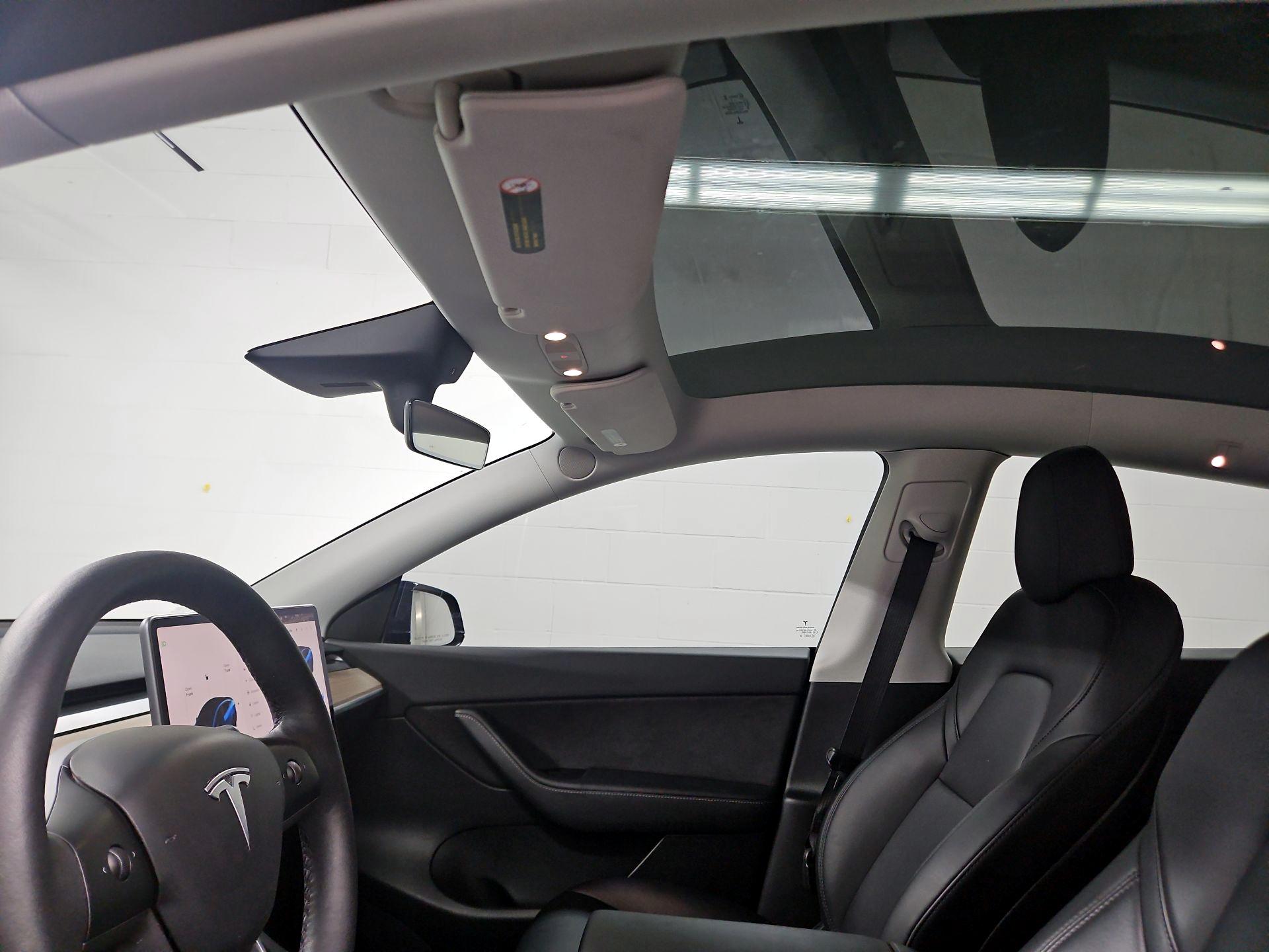 Thumbnail: 2022 Tesla Model Y - 18
