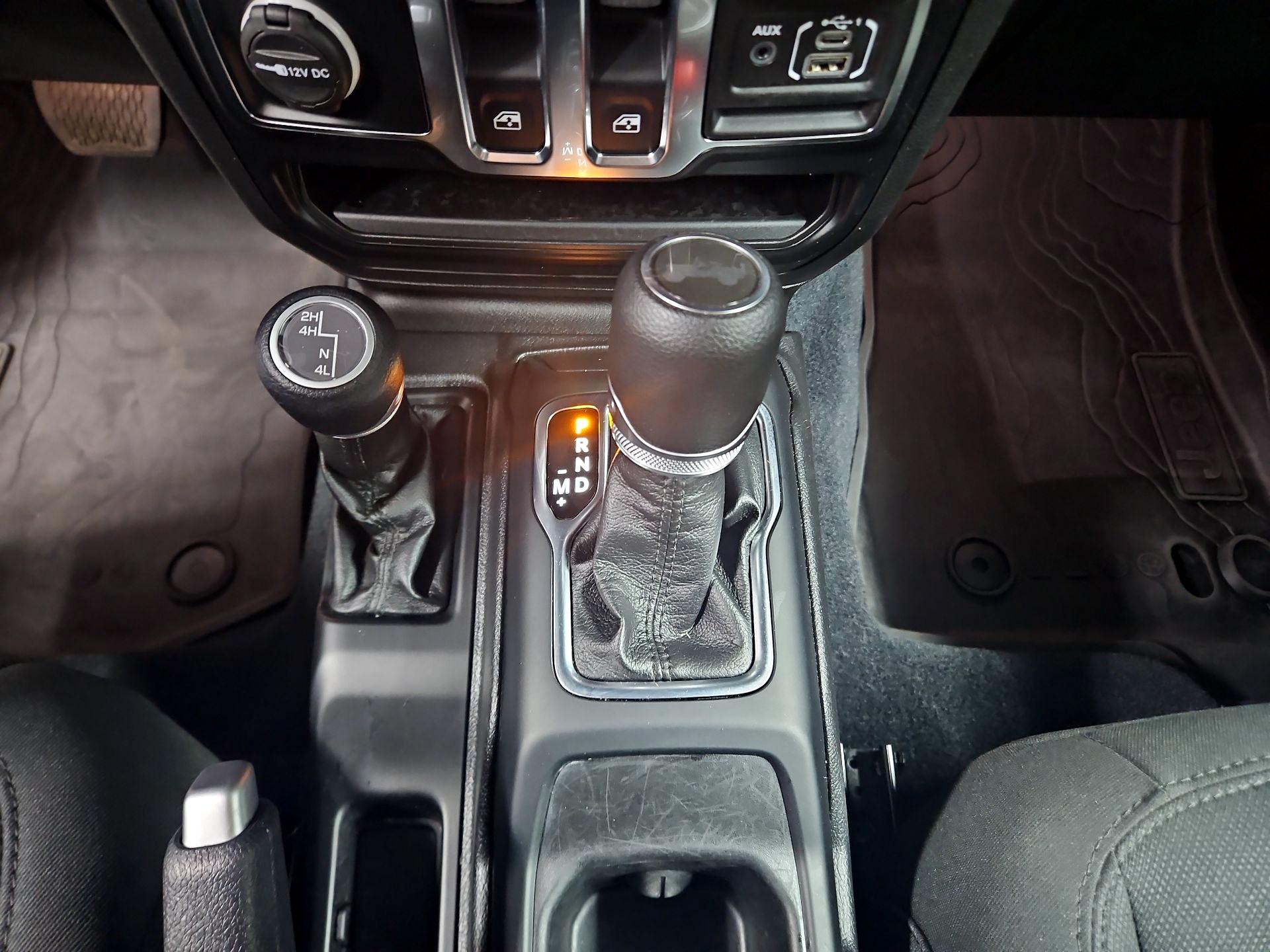 Thumbnail: 2022 Jeep Wrangler - 17