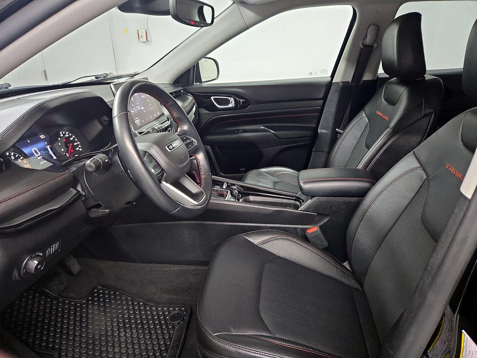 Thumbnail: 2022 Jeep Compass - 11