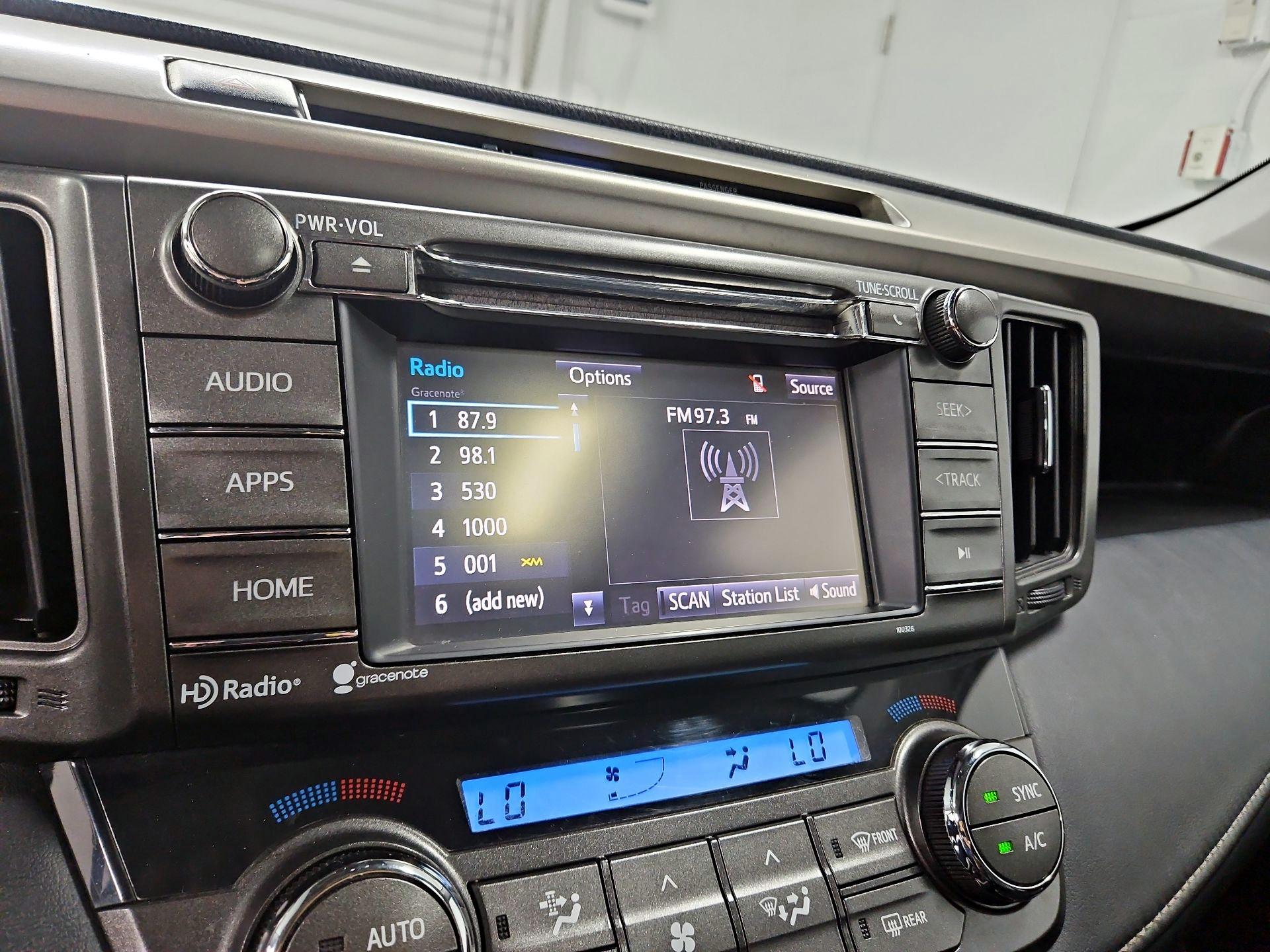 Thumbnail: 2014 Toyota RAV4 - 15