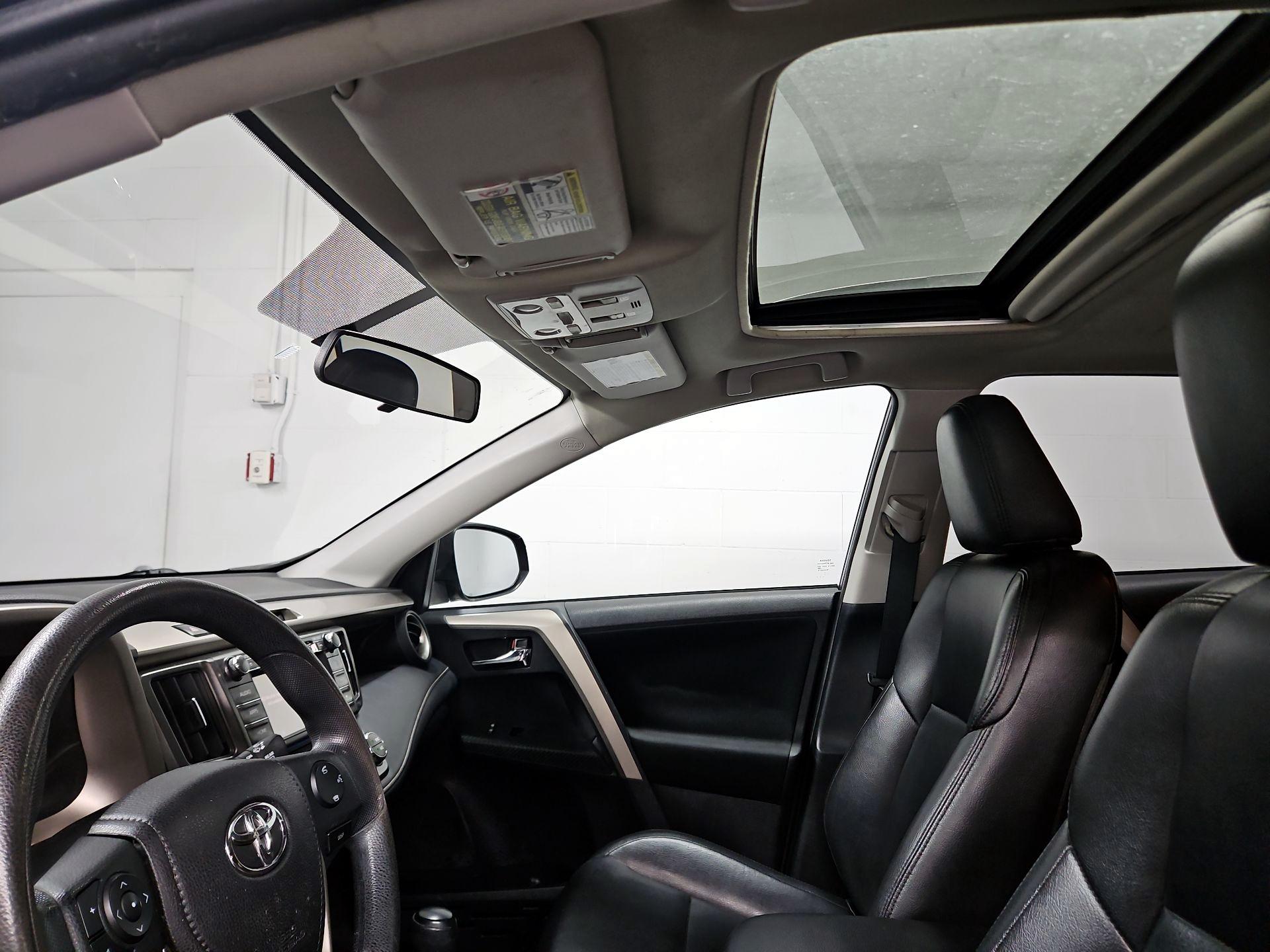 Thumbnail: 2014 Toyota RAV4 - 19