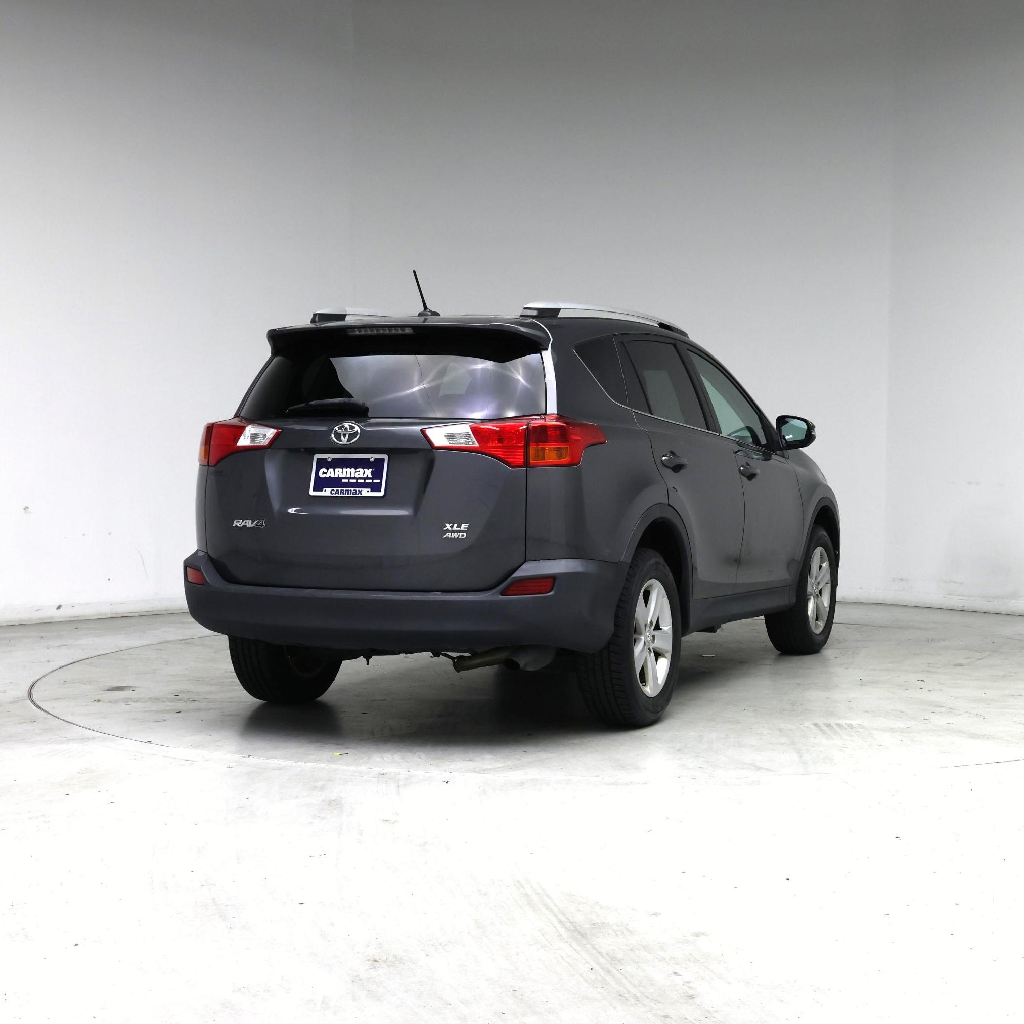 Thumbnail: 2014 Toyota RAV4 - 8