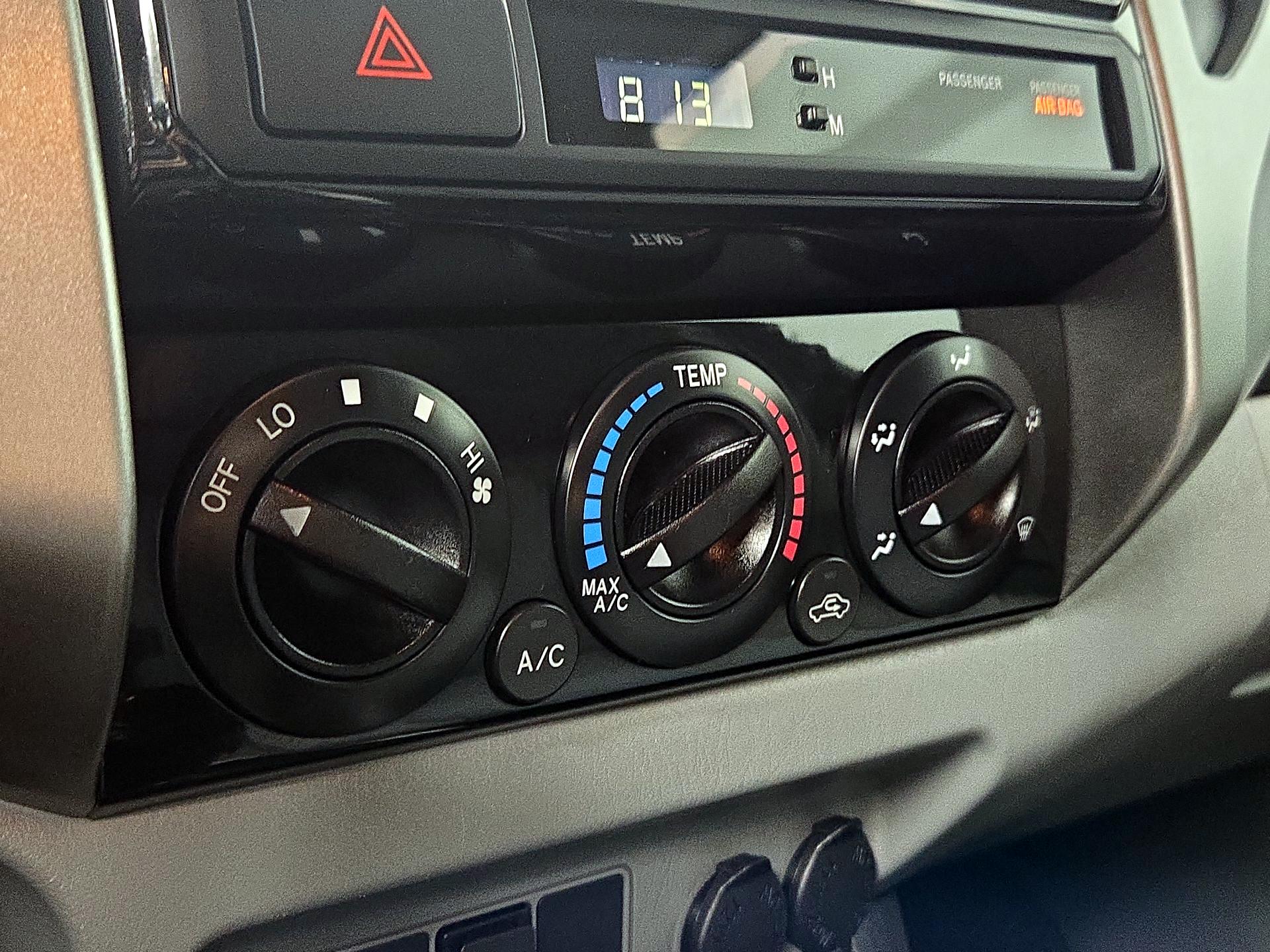 Thumbnail: 2014 Toyota Tacoma - 16