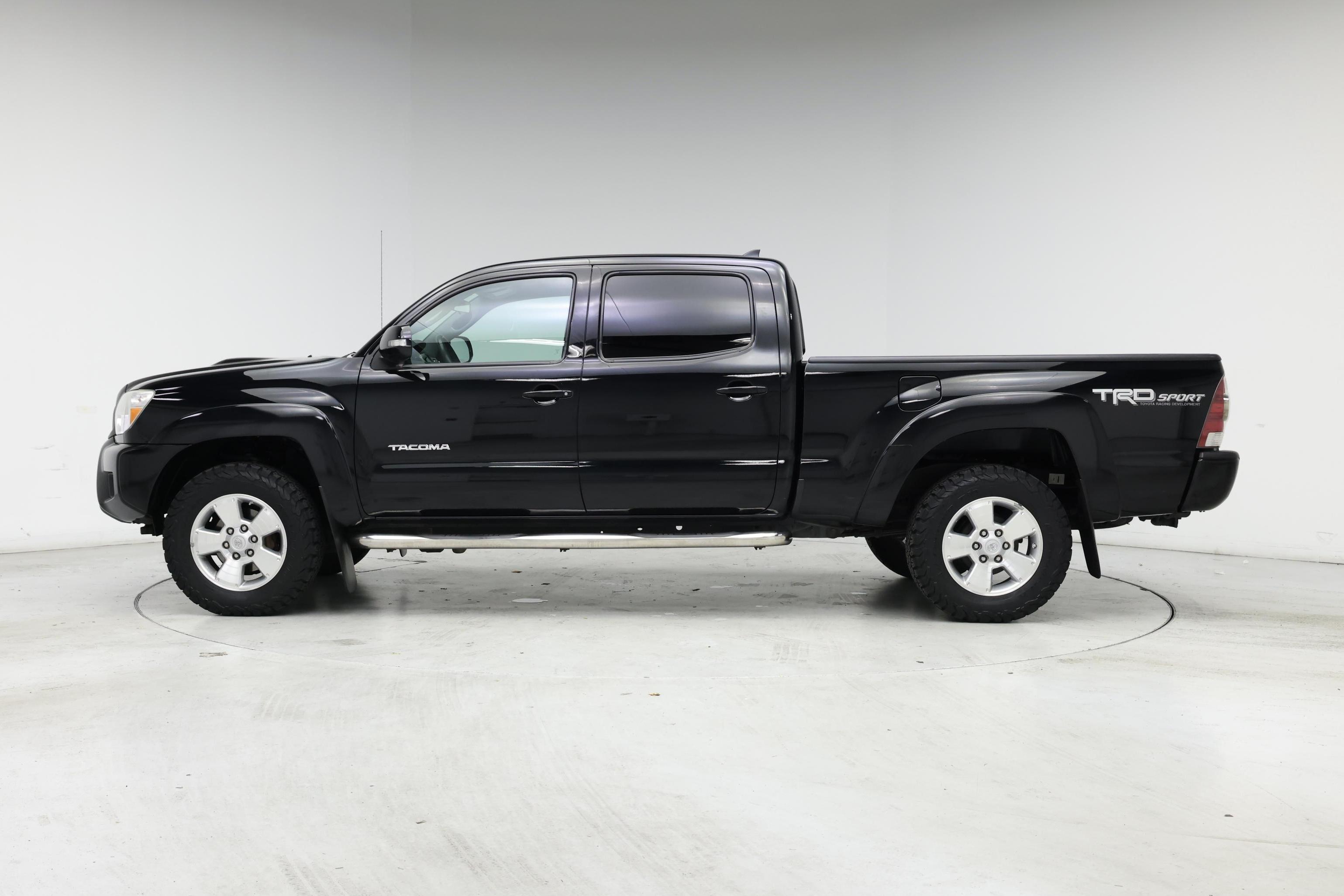 Thumbnail: 2014 Toyota Tacoma - 3