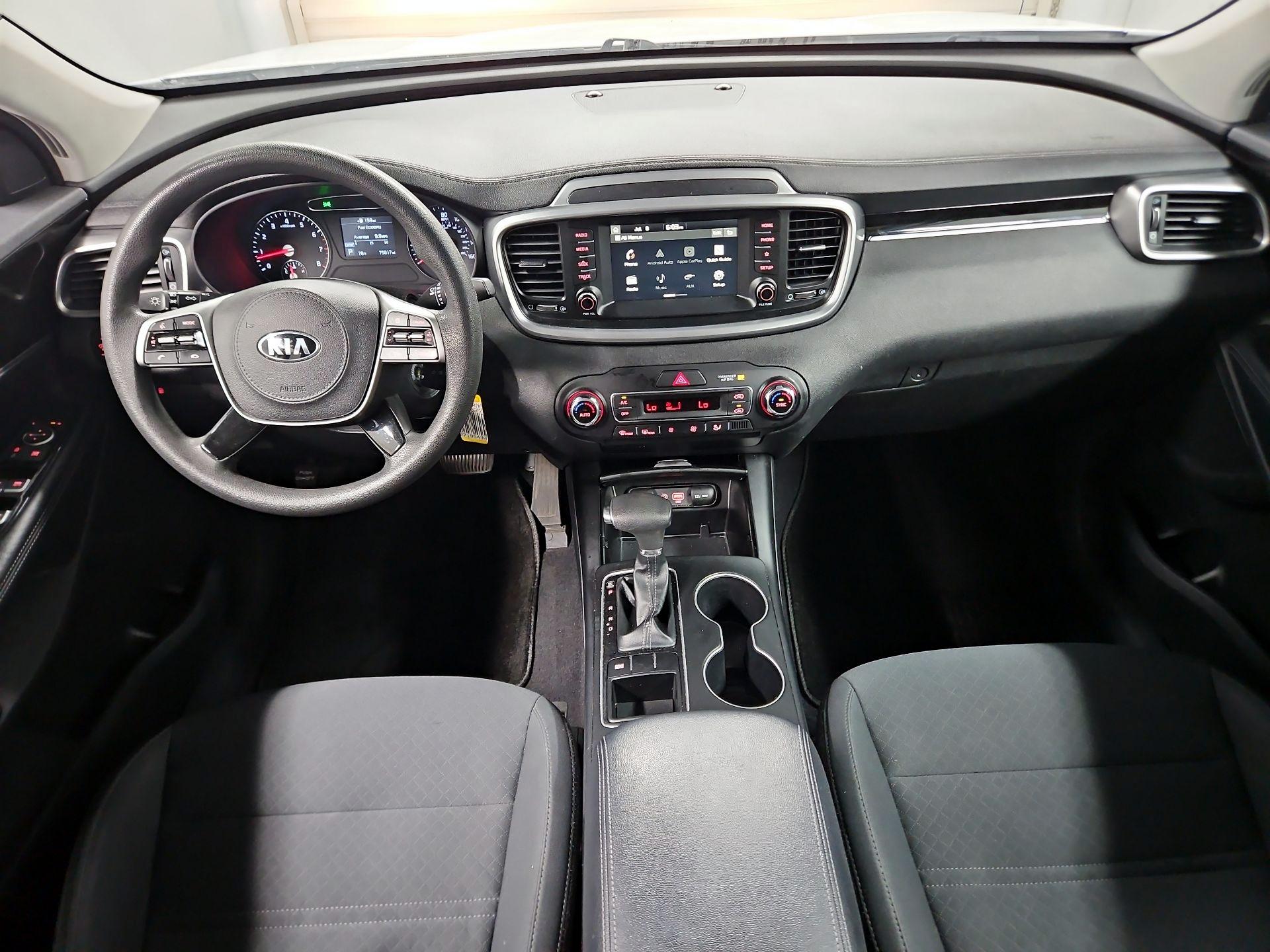 Thumbnail: 2019 Kia Sorento - 9