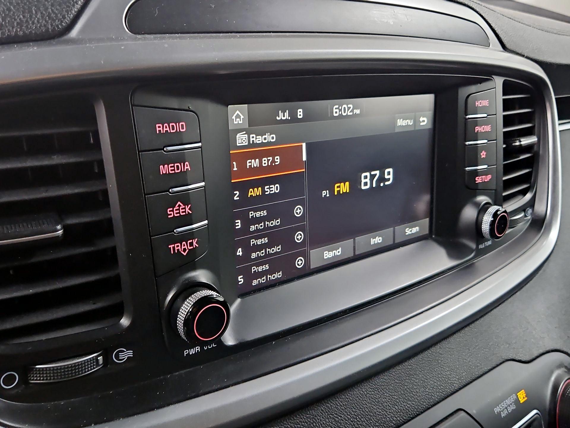 Thumbnail: 2019 Kia Sorento - 15