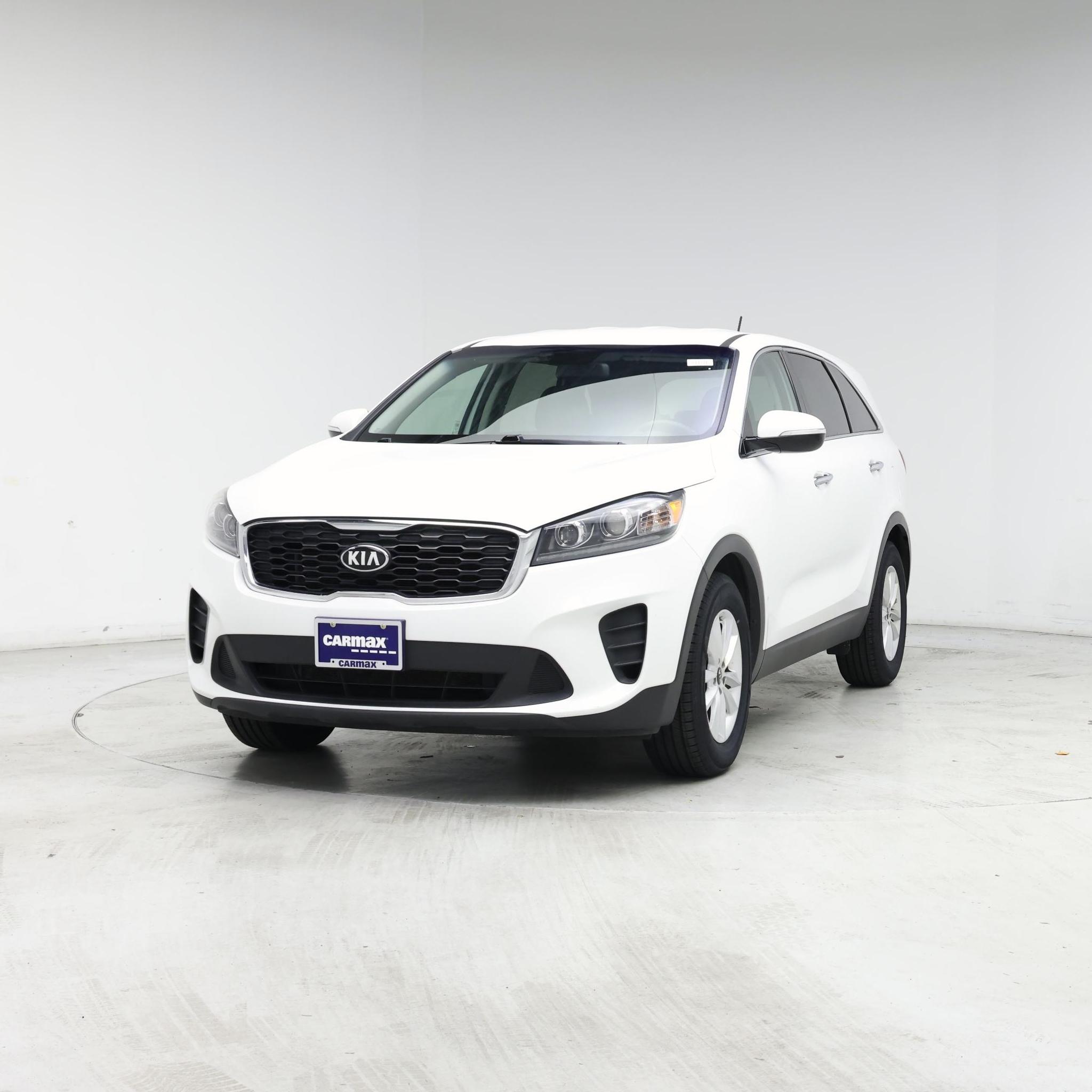 Thumbnail: 2019 Kia Sorento - 4
