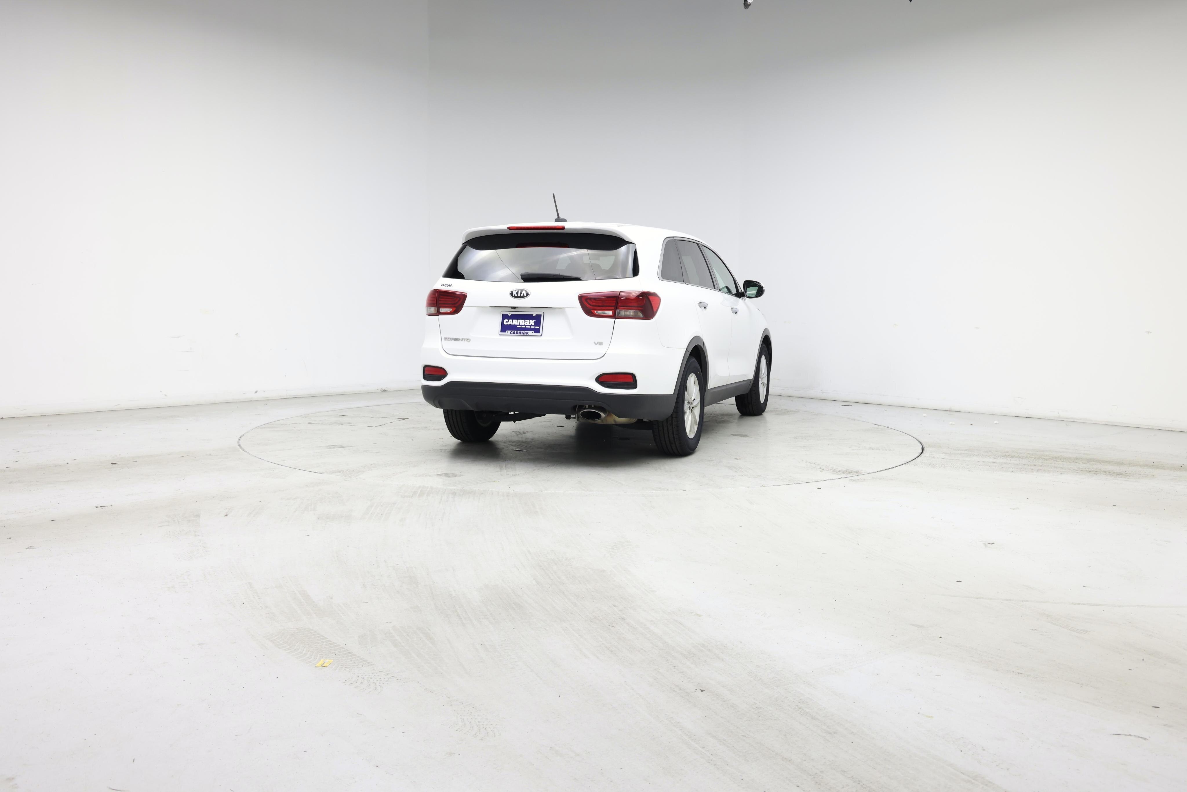 Thumbnail: 2019 Kia Sorento - 8