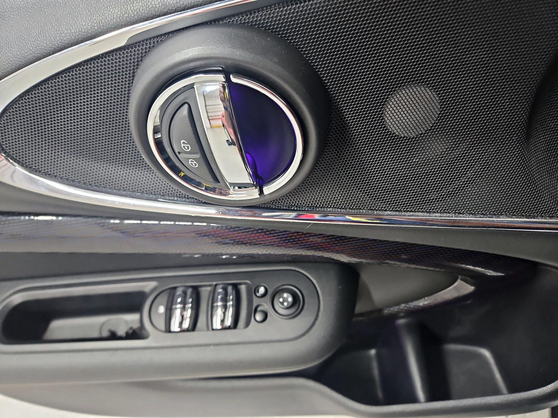 Thumbnail: 2019 MINI Cooper Clubman - 12