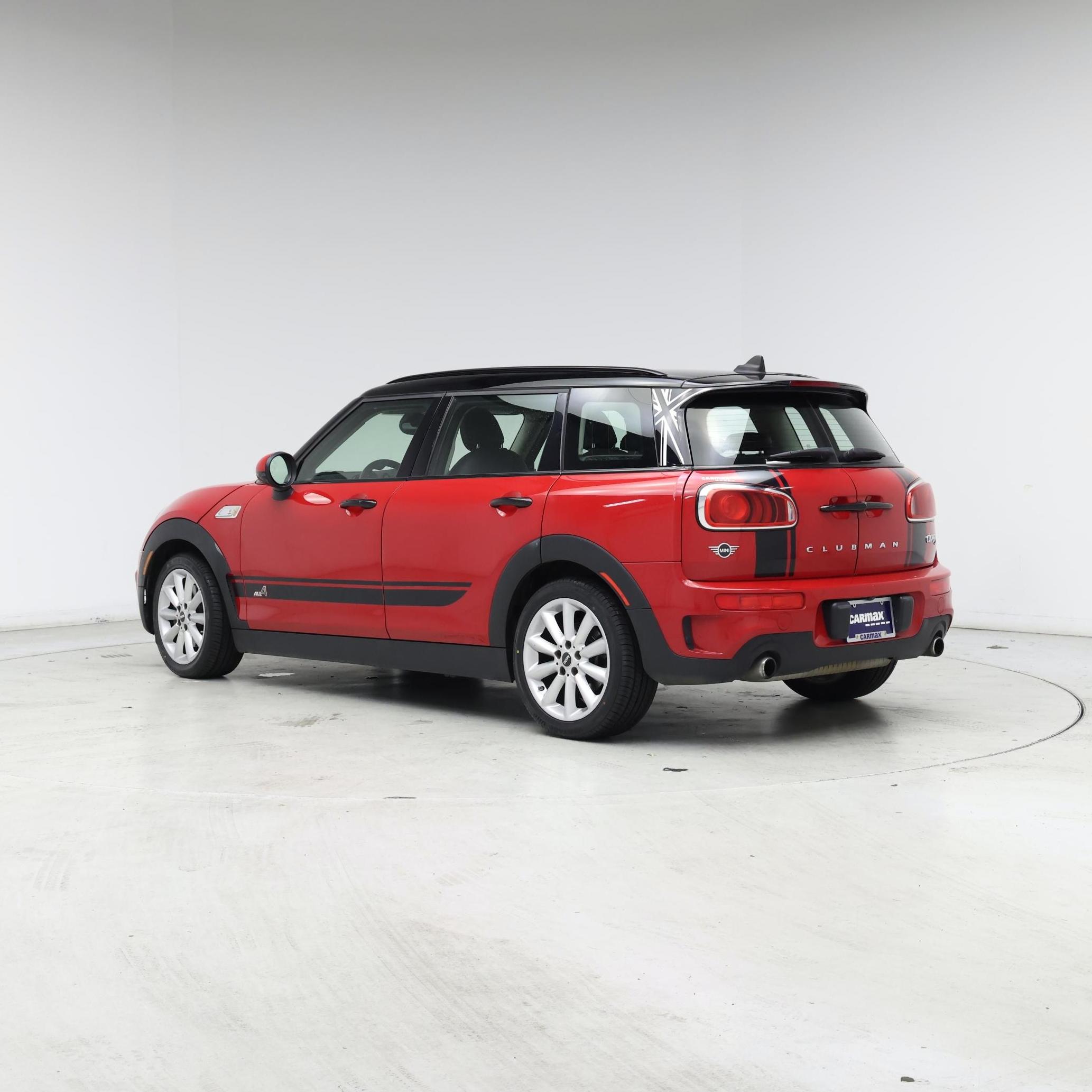 Thumbnail: 2019 MINI Cooper Clubman - 2