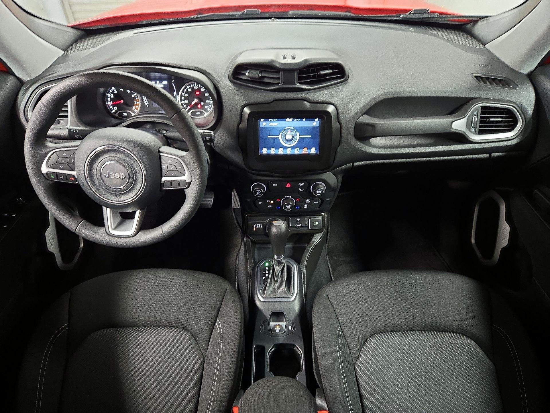 Thumbnail: 2021 Jeep Renegade - 9