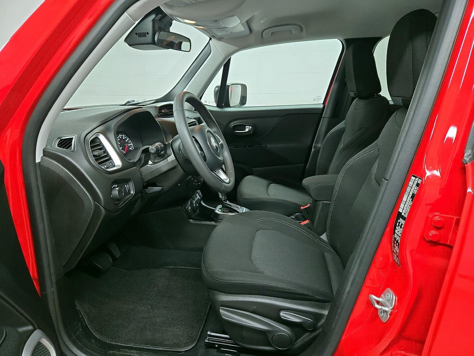 Thumbnail: 2021 Jeep Renegade - 11