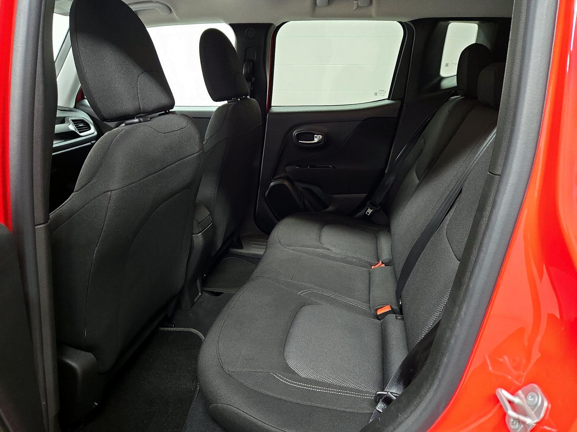 Thumbnail: 2021 Jeep Renegade - 19