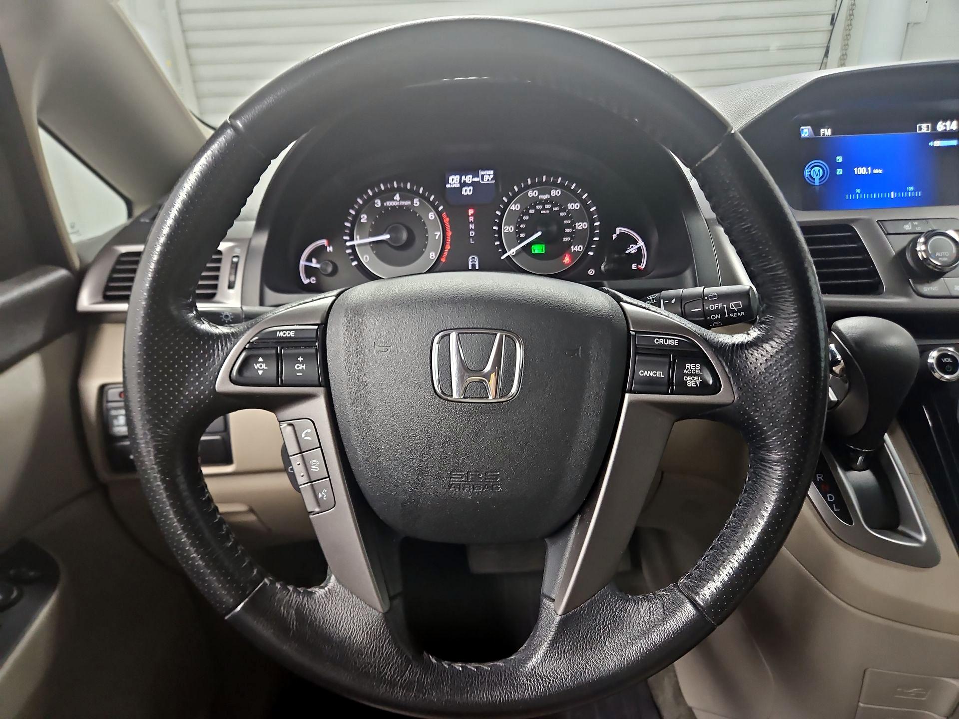 Thumbnail: 2015 Honda Odyssey - 10