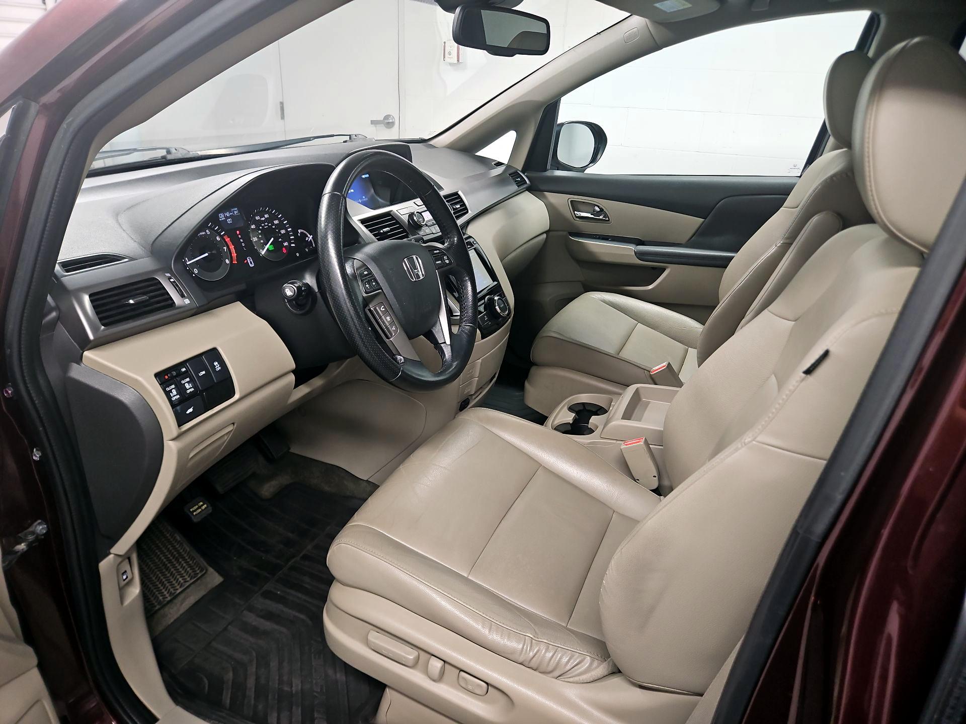 Thumbnail: 2015 Honda Odyssey - 11