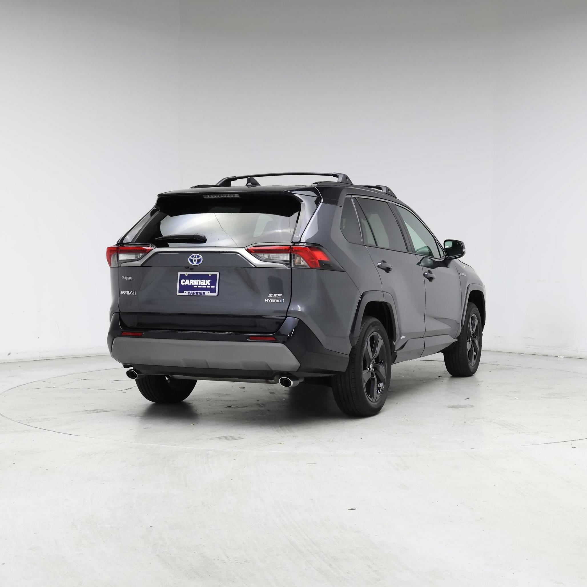 Thumbnail: 2021 Toyota RAV4 - 8