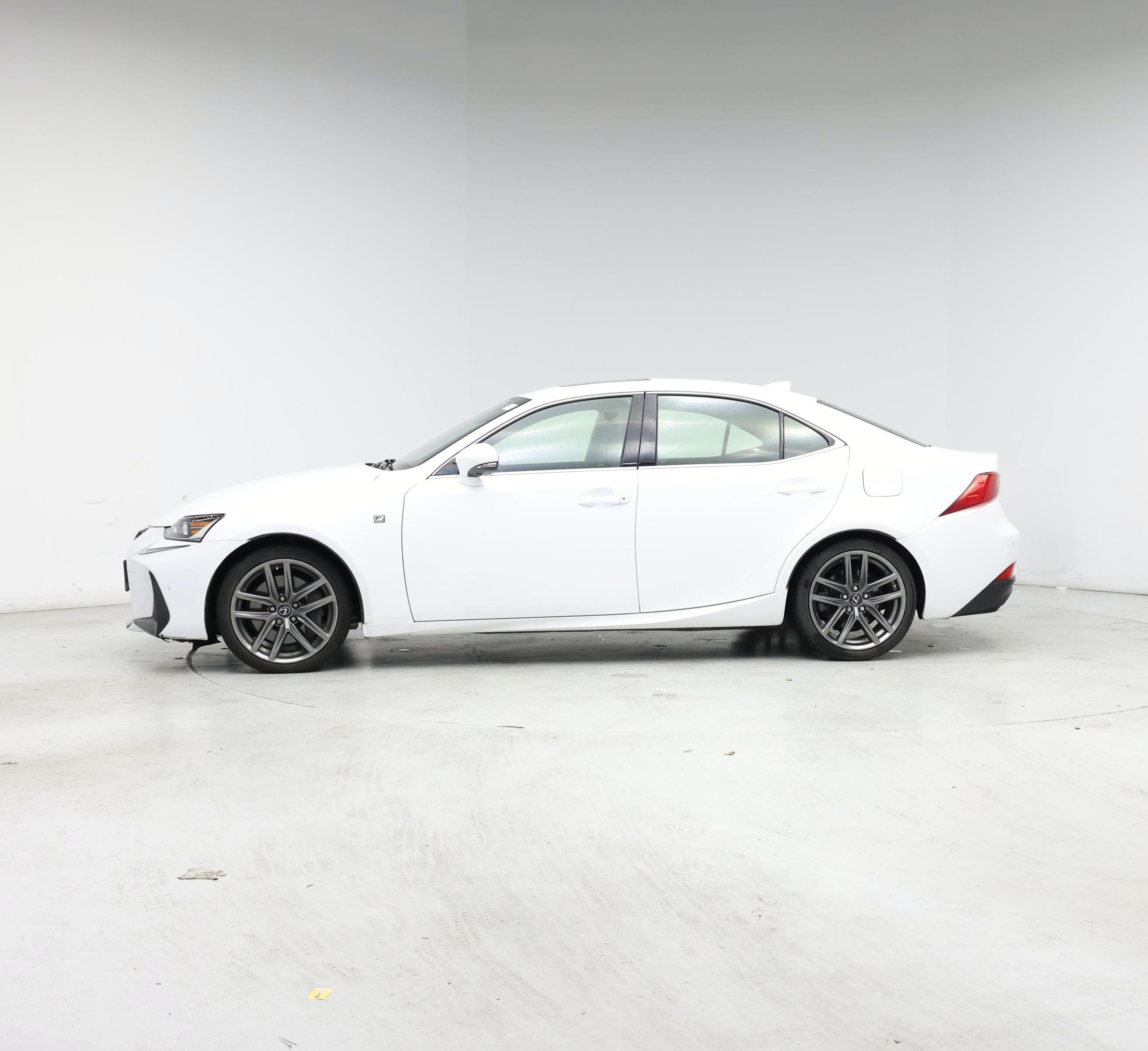 Thumbnail: 2018 Lexus IS - 3