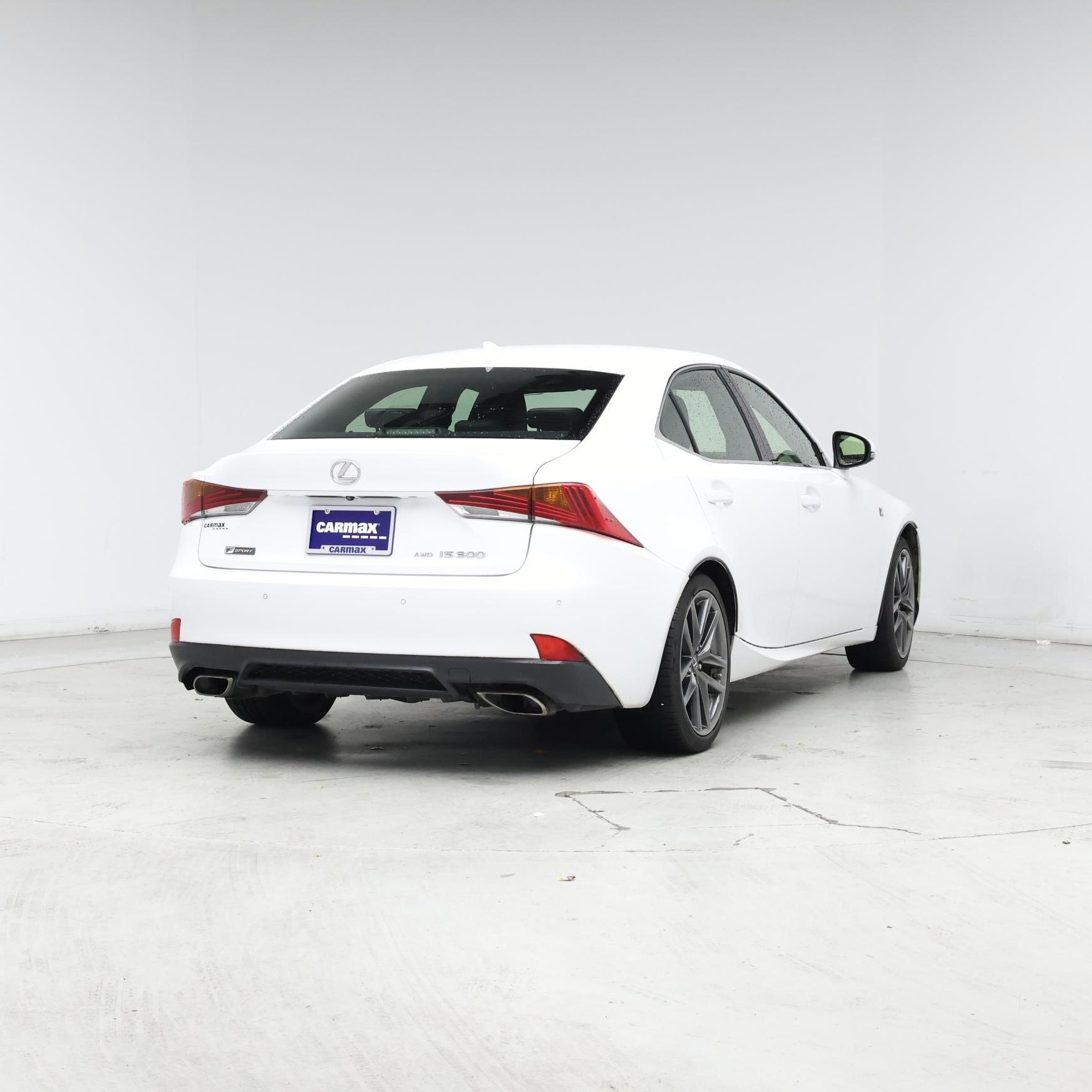 Thumbnail: 2018 Lexus IS - 8