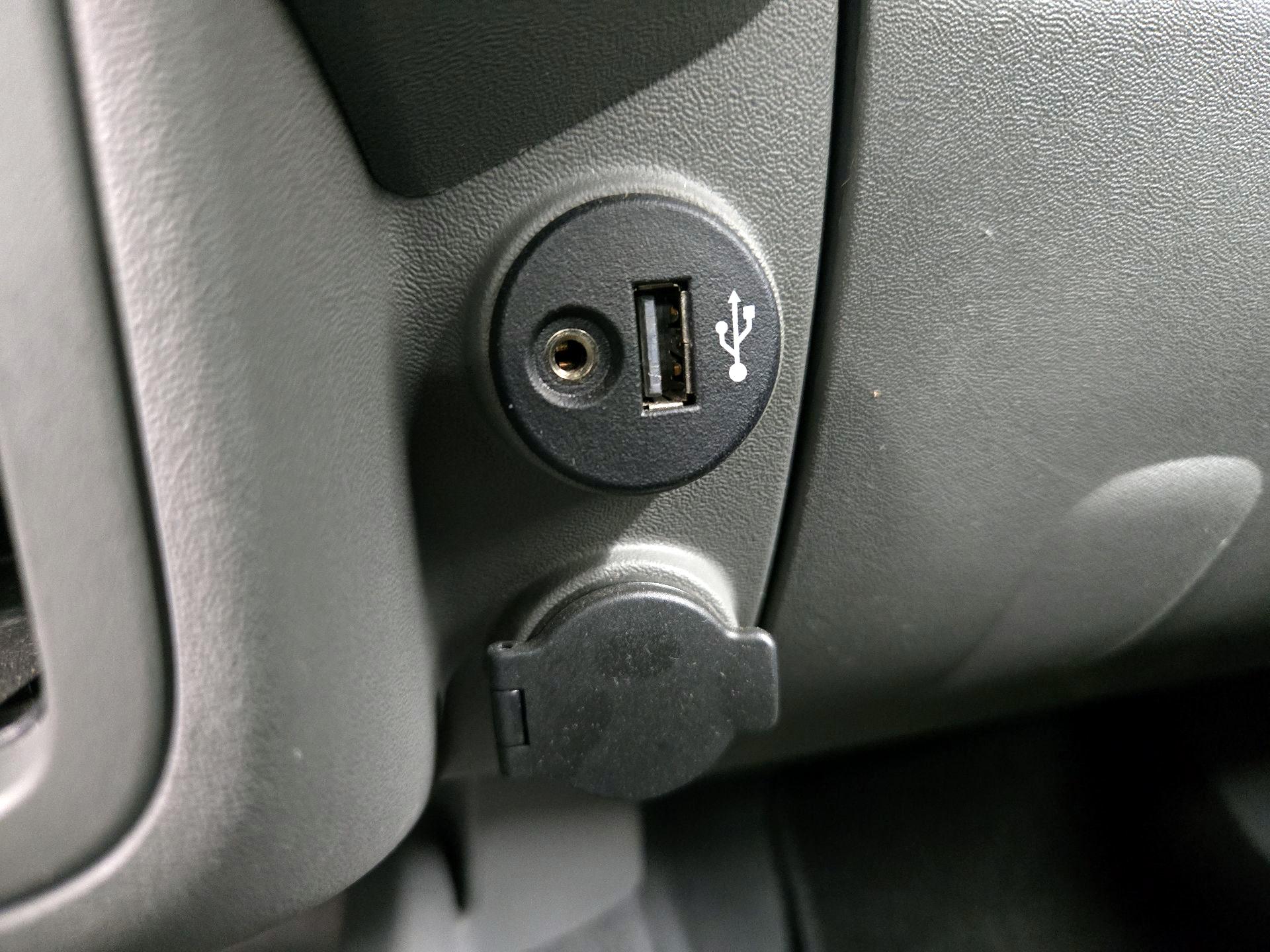 Thumbnail: 2019 Nissan Frontier - 18