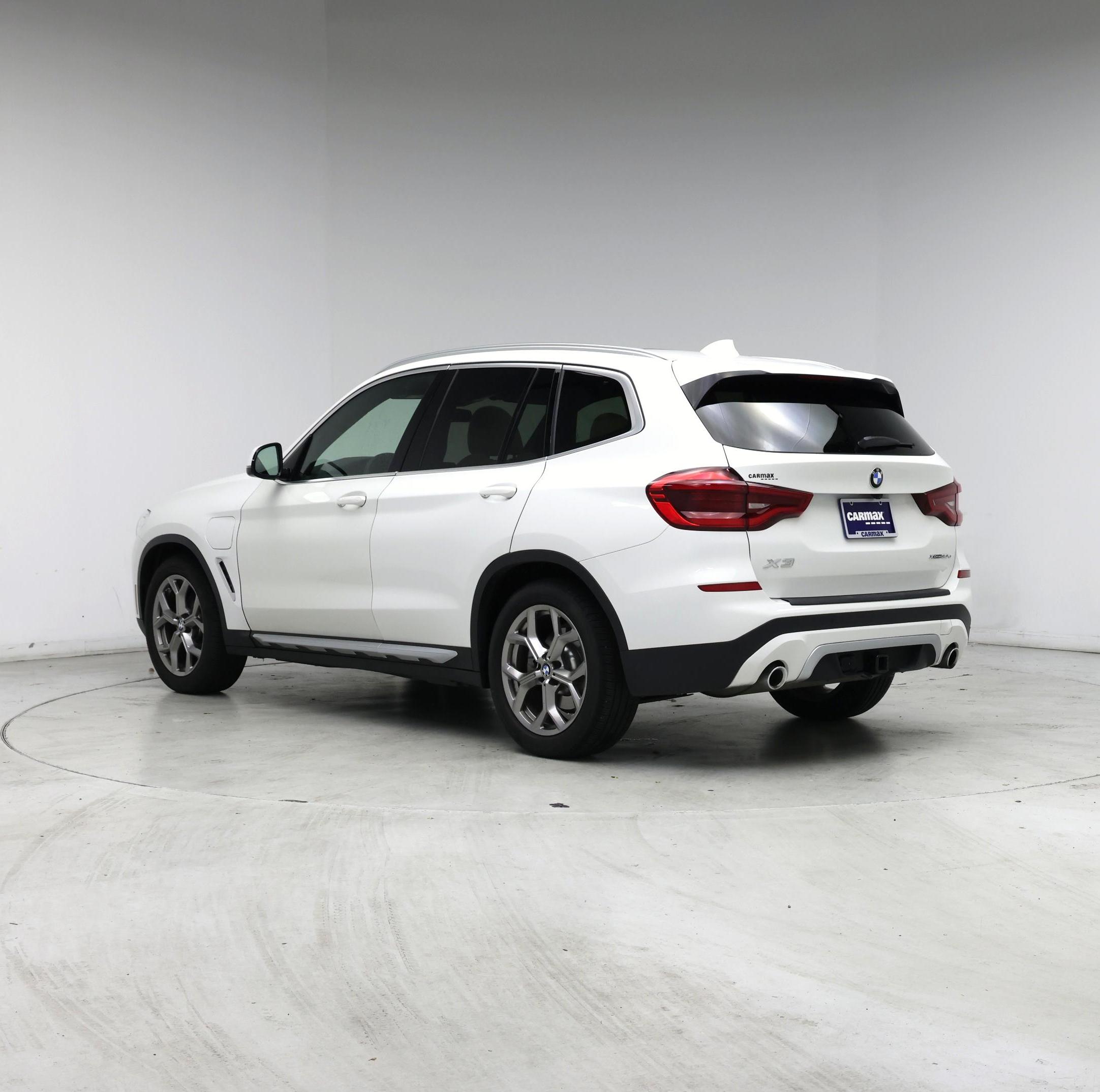 Thumbnail: 2021 BMW X3 - 2