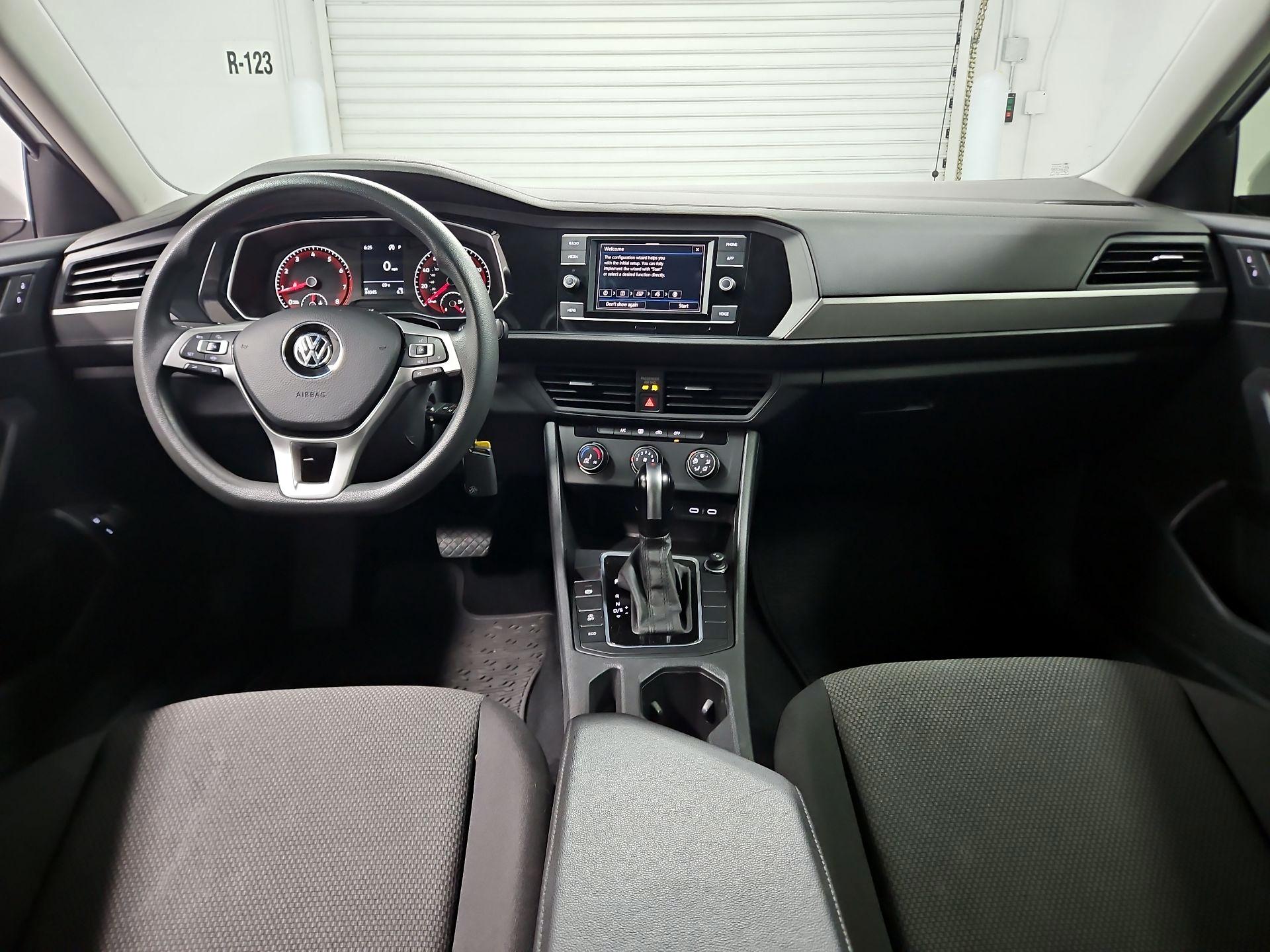 Thumbnail: 2021 Volkswagen Jetta - 9