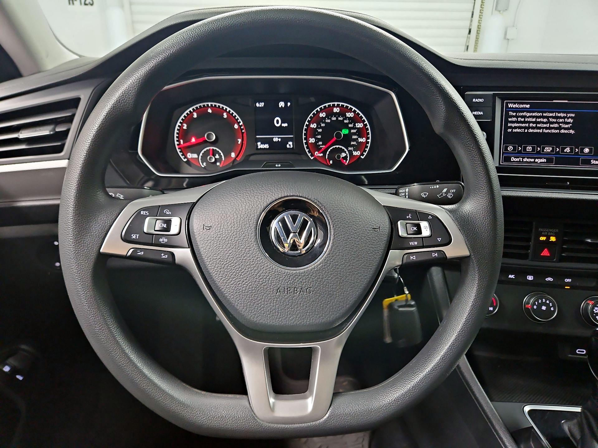 Thumbnail: 2021 Volkswagen Jetta - 10