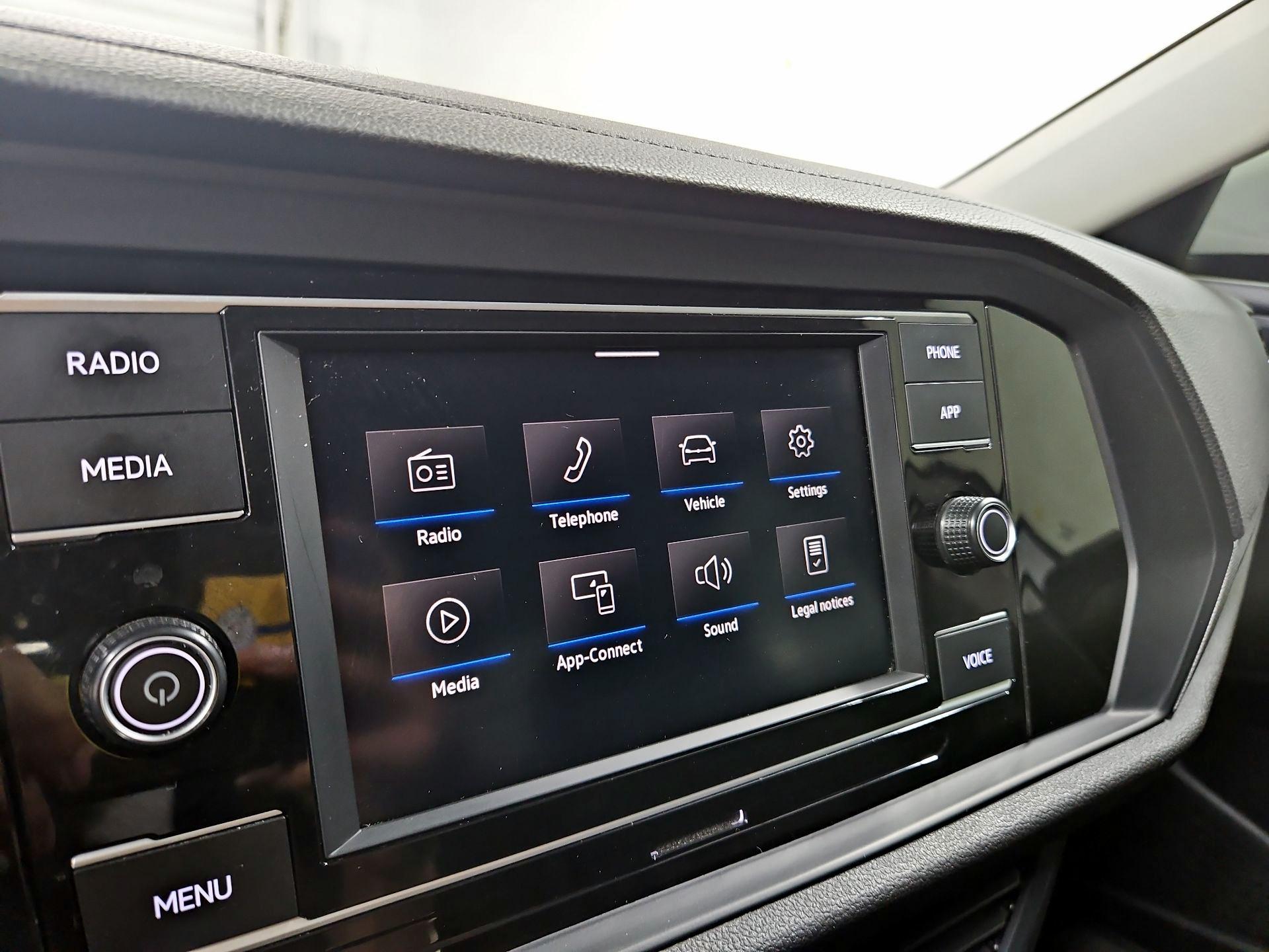 Thumbnail: 2021 Volkswagen Jetta - 15