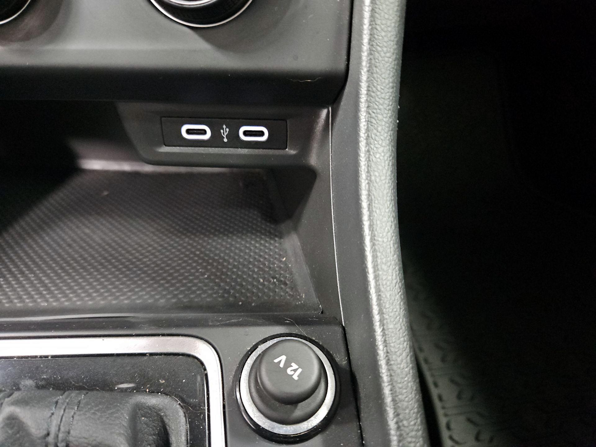 Thumbnail: 2021 Volkswagen Jetta - 18
