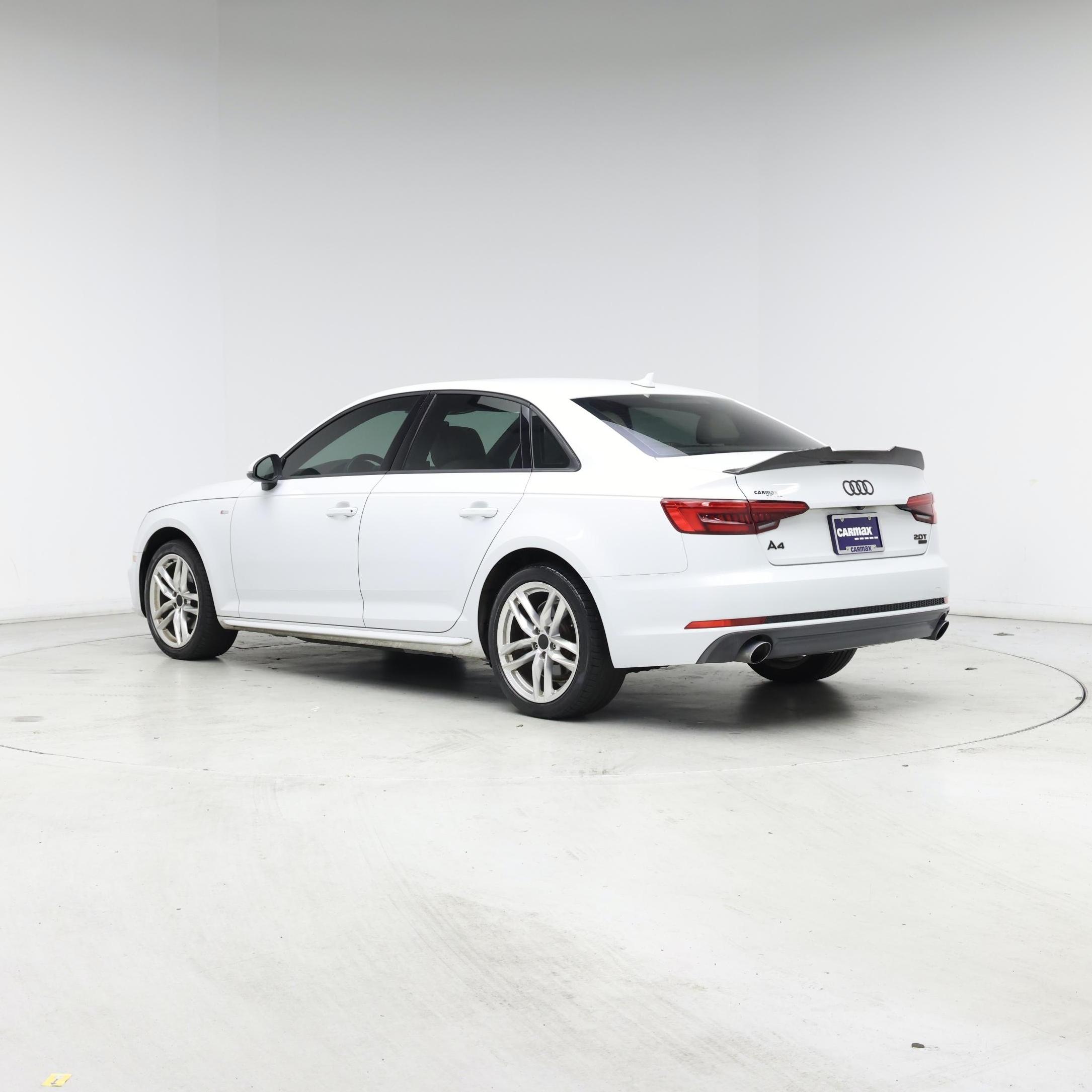 Thumbnail: 2017 Audi A4 - 2