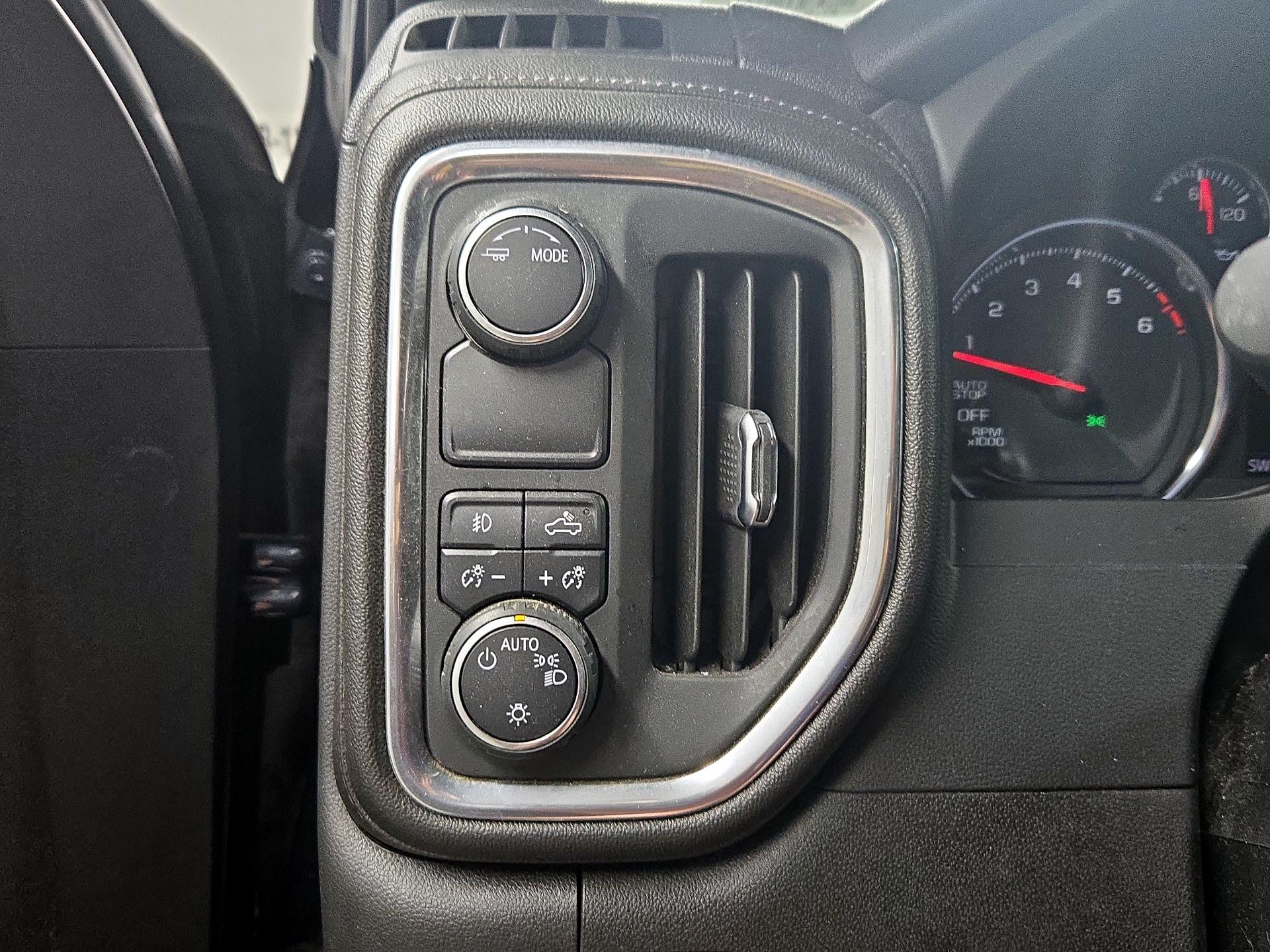 Thumbnail: 2021 Chevrolet Silverado 1500 - 13