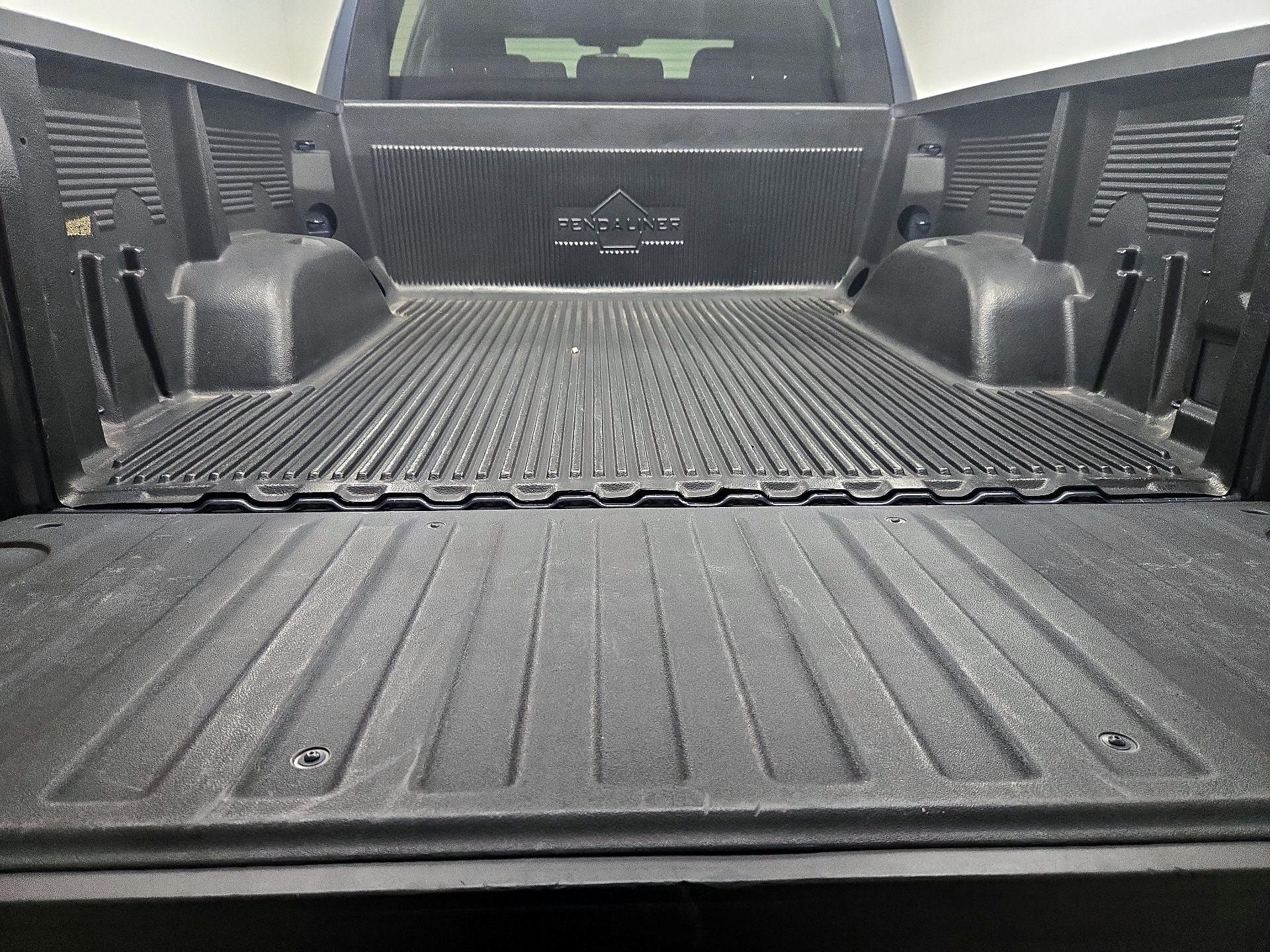 Thumbnail: 2021 Chevrolet Silverado 1500 - 20