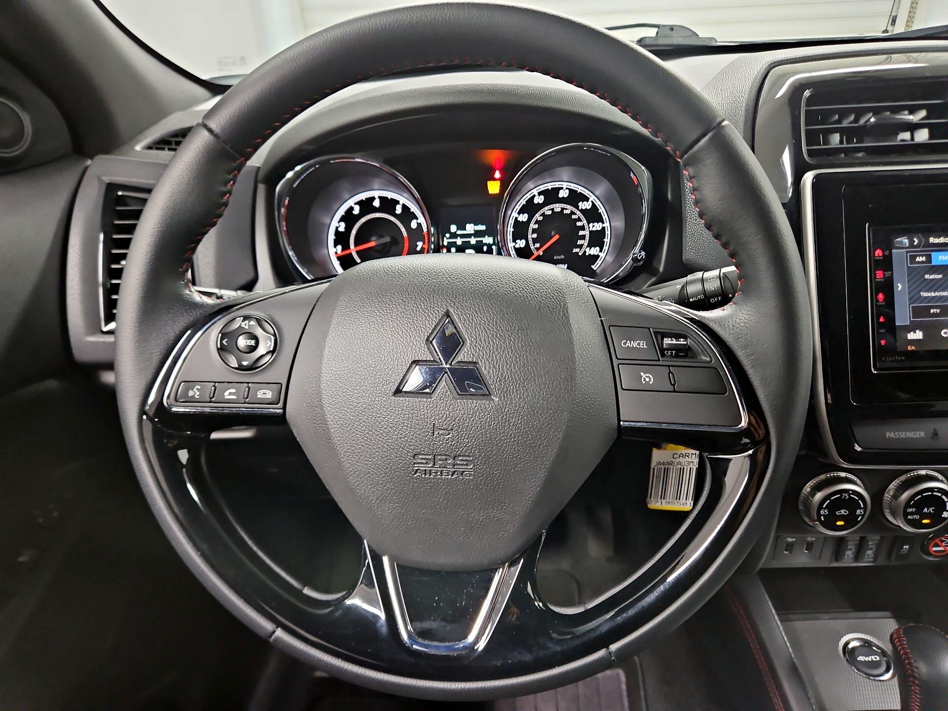 Thumbnail: 2021 Mitsubishi Outlander Sport - 10