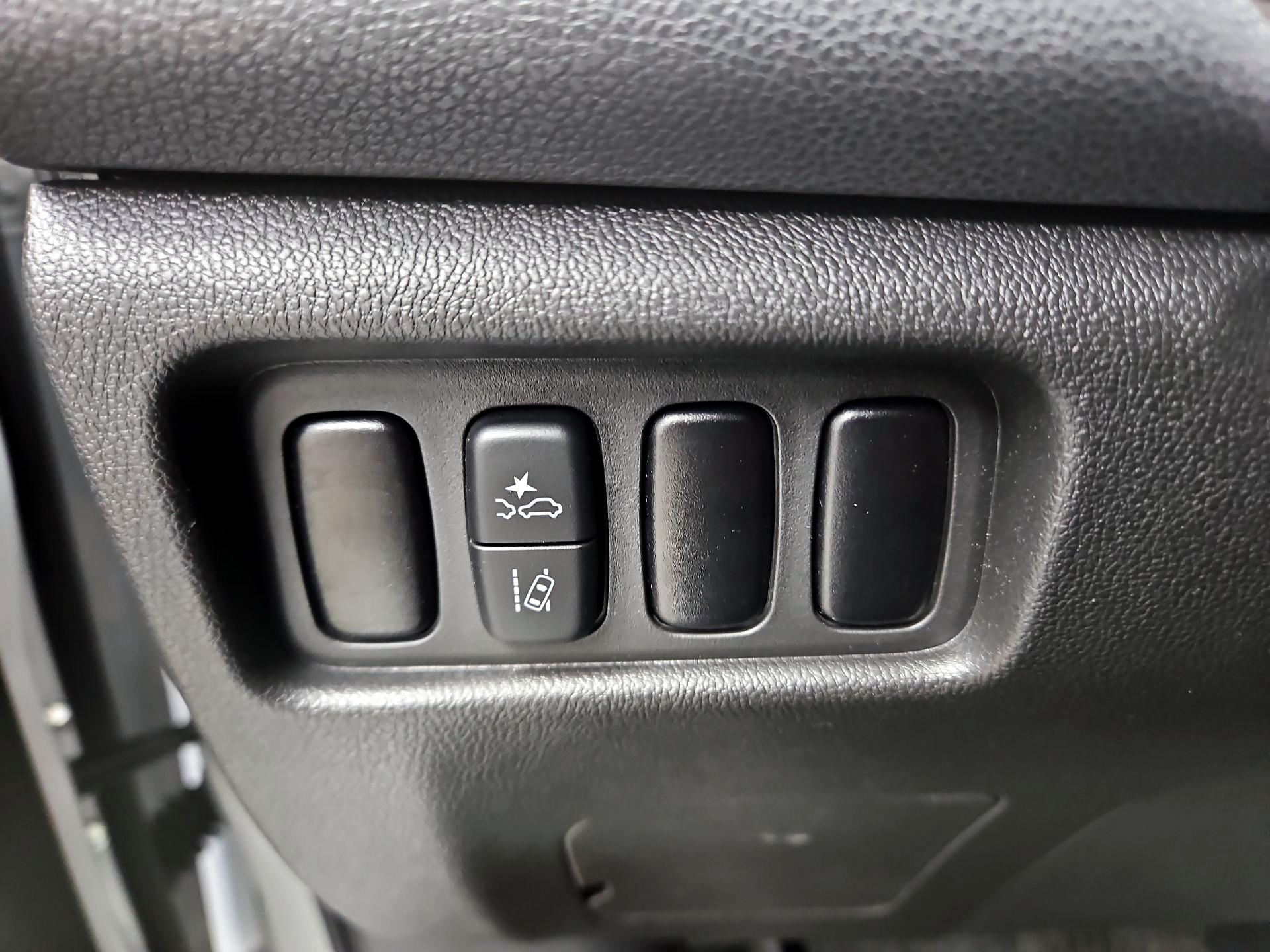 Thumbnail: 2021 Mitsubishi Outlander Sport - 13
