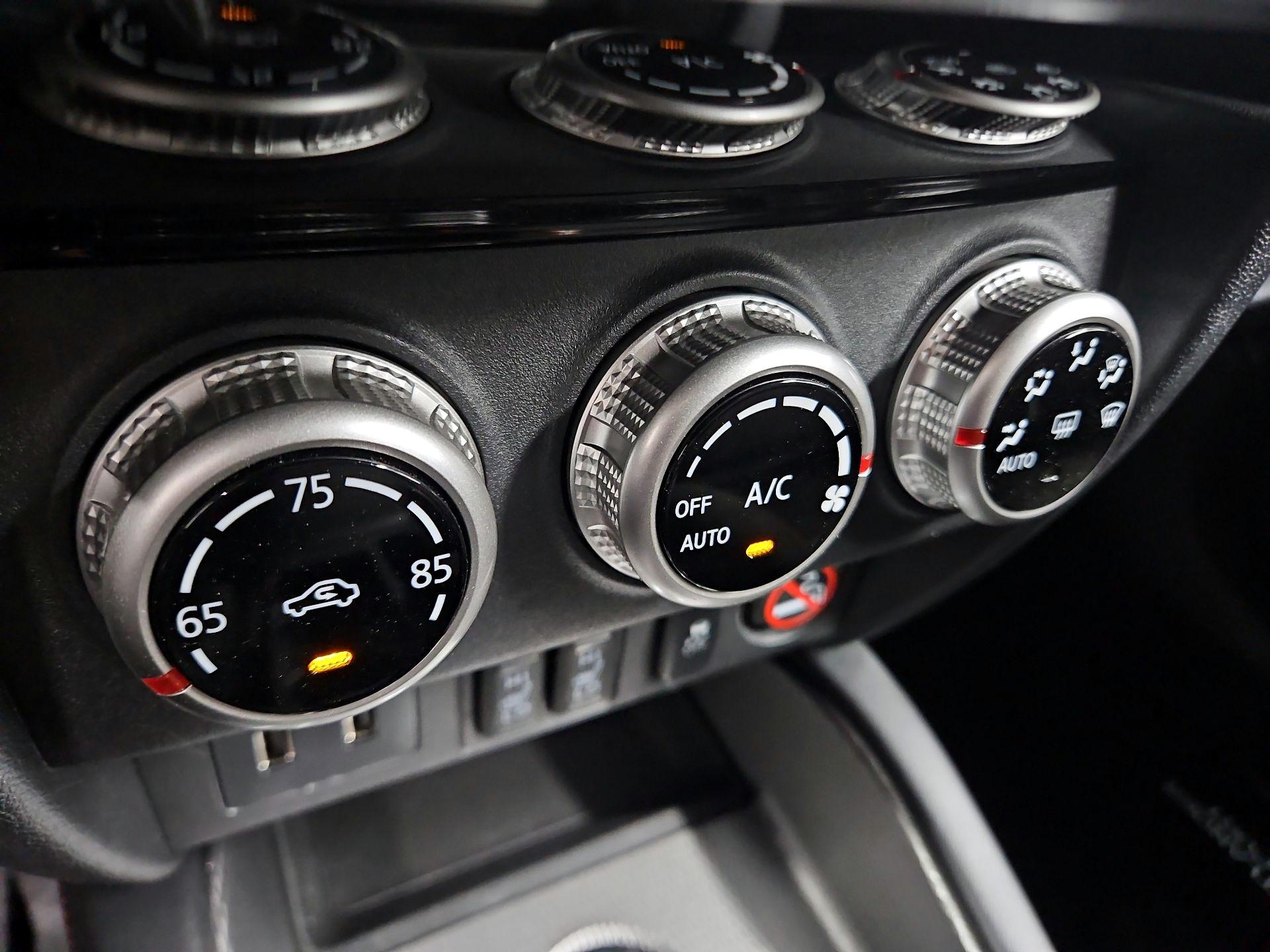 Thumbnail: 2021 Mitsubishi Outlander Sport - 16