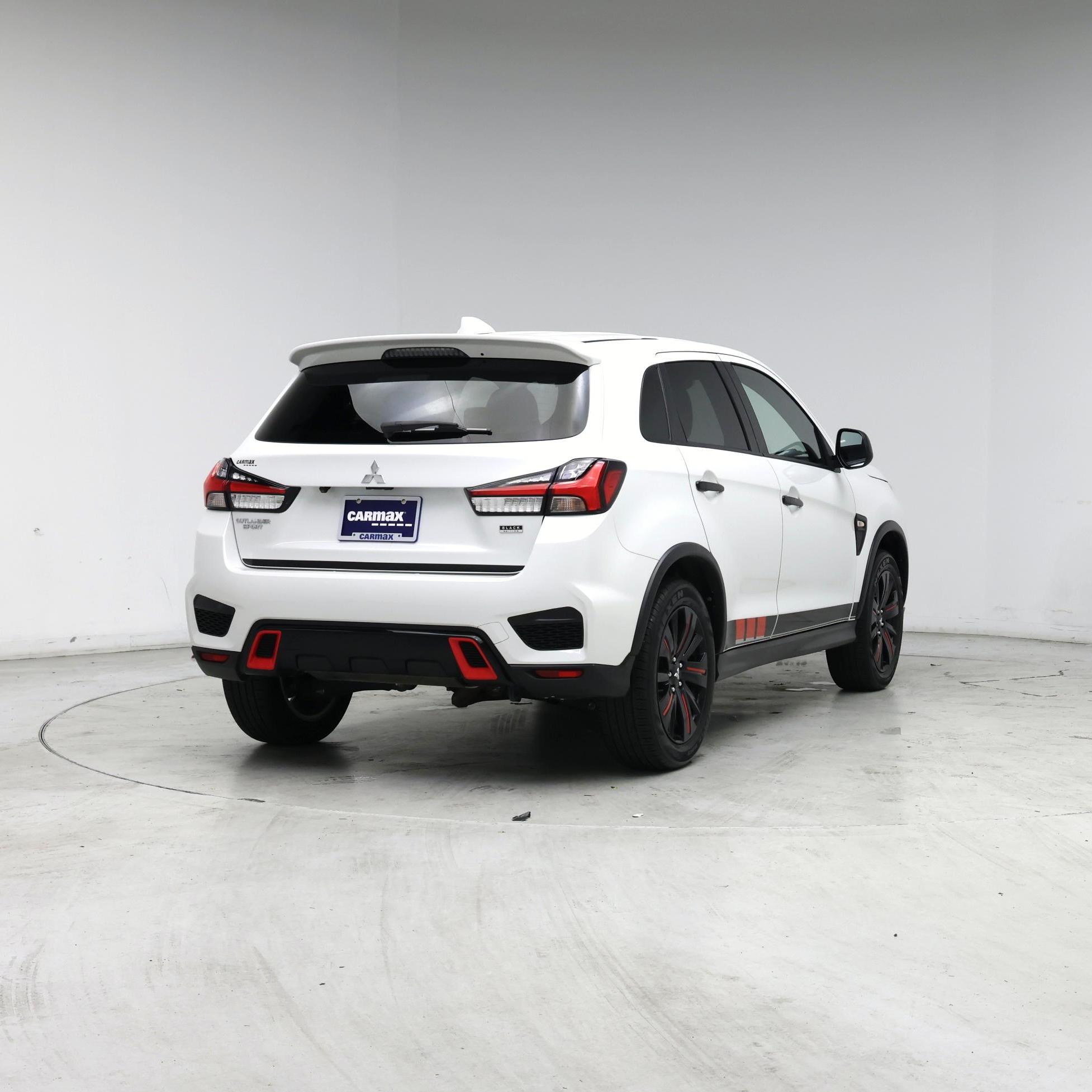 Thumbnail: 2021 Mitsubishi Outlander Sport - 8