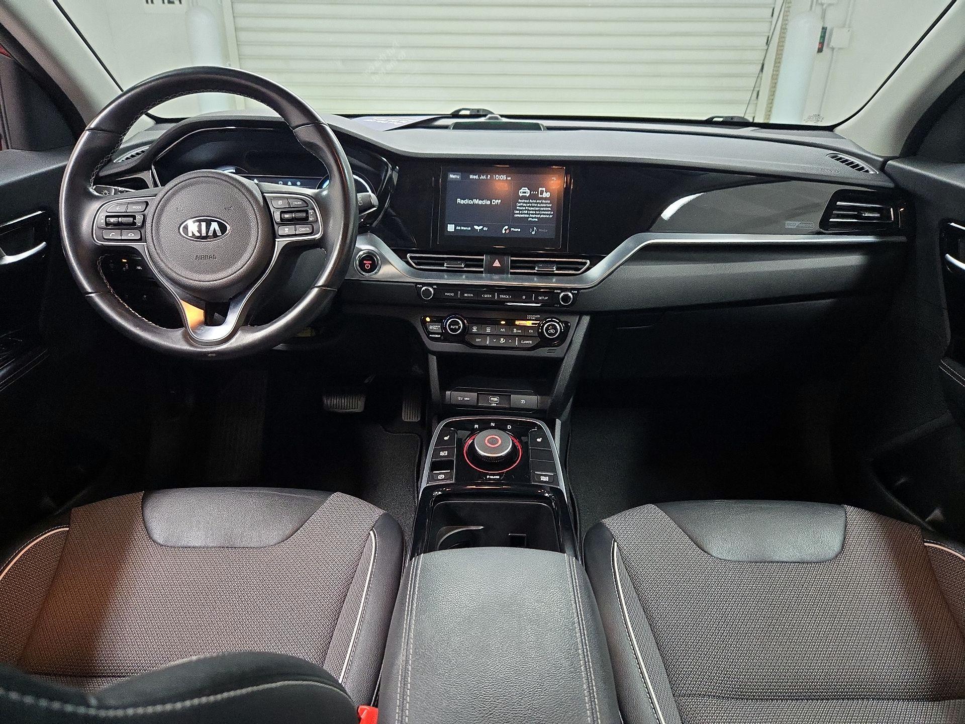 Thumbnail: 2020 Kia Niro - 9