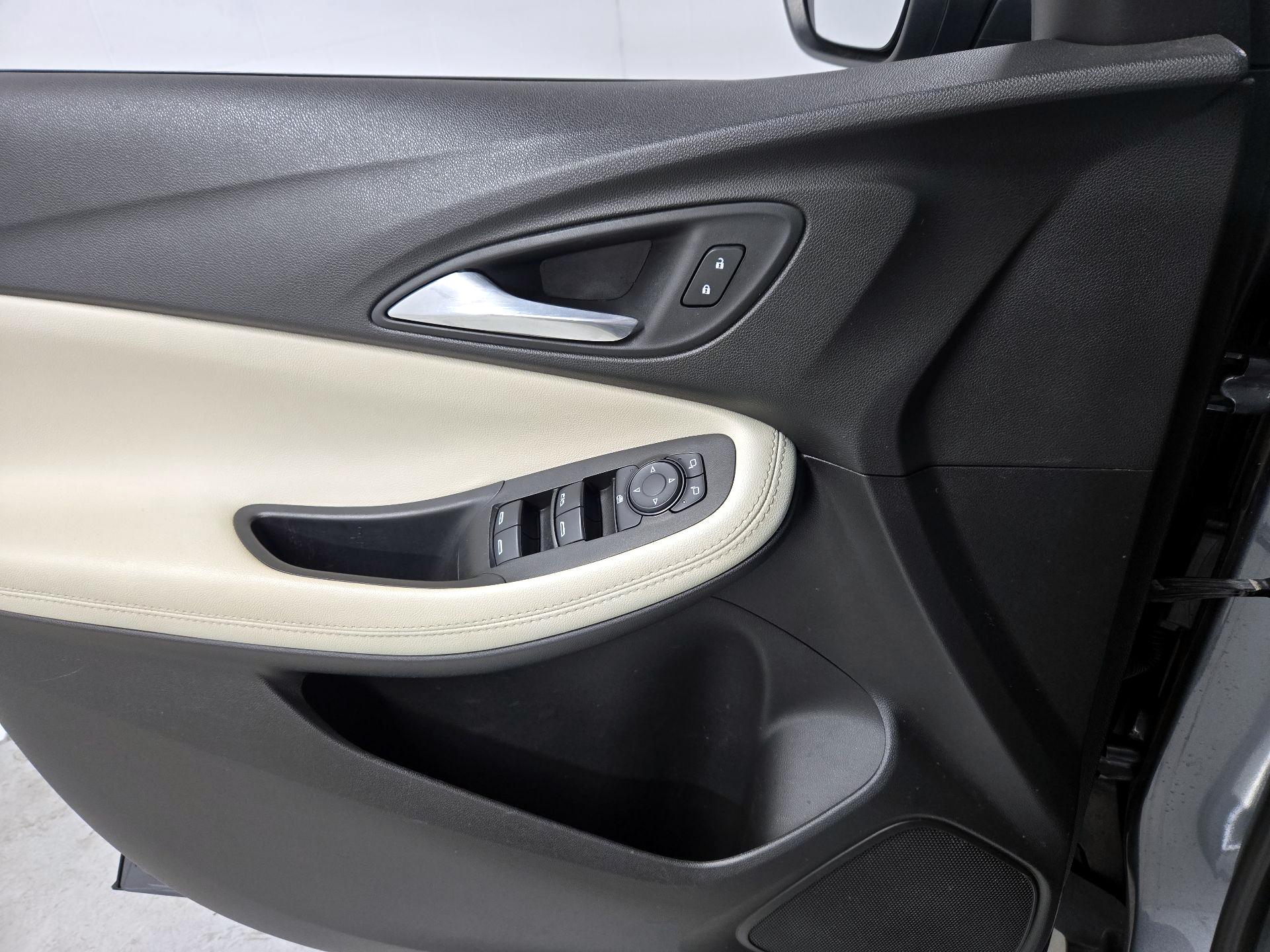 Thumbnail: 2021 Buick Encore GX - 12