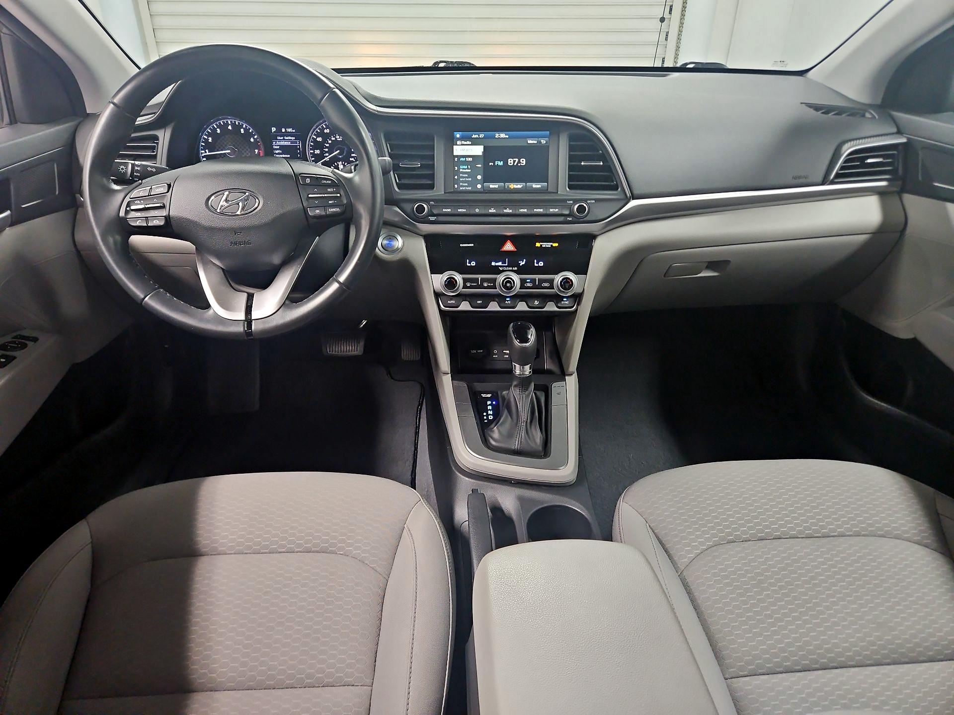 Thumbnail: 2020 Hyundai Elantra - 9