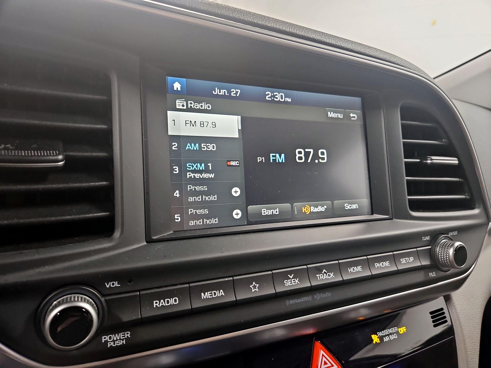 Thumbnail: 2020 Hyundai Elantra - 15