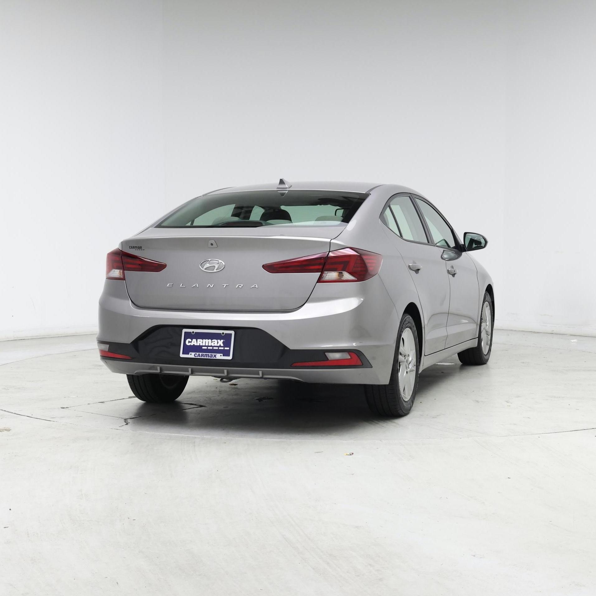 Thumbnail: 2020 Hyundai Elantra - 8