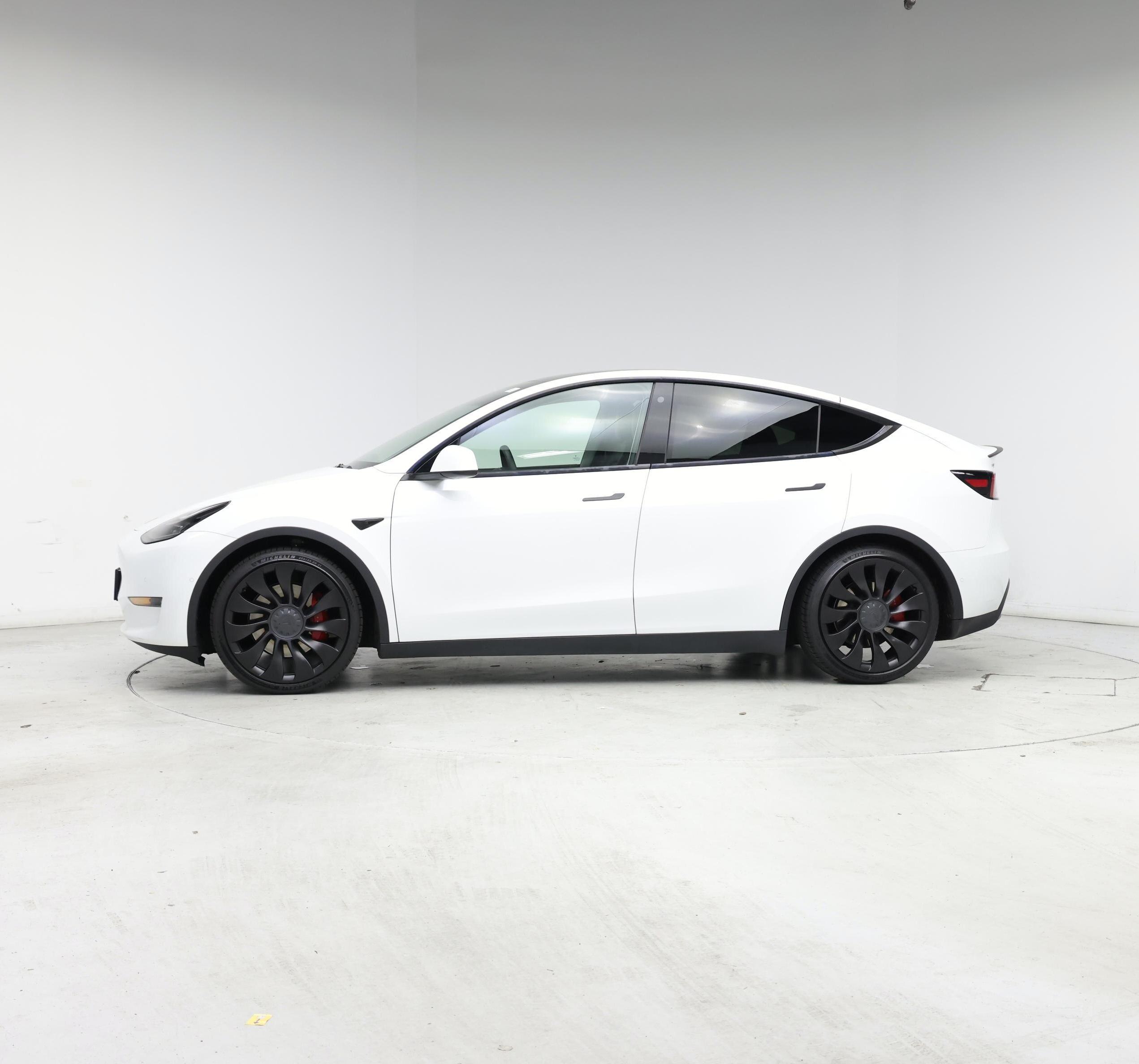 Thumbnail: 2022 Tesla Model Y - 3