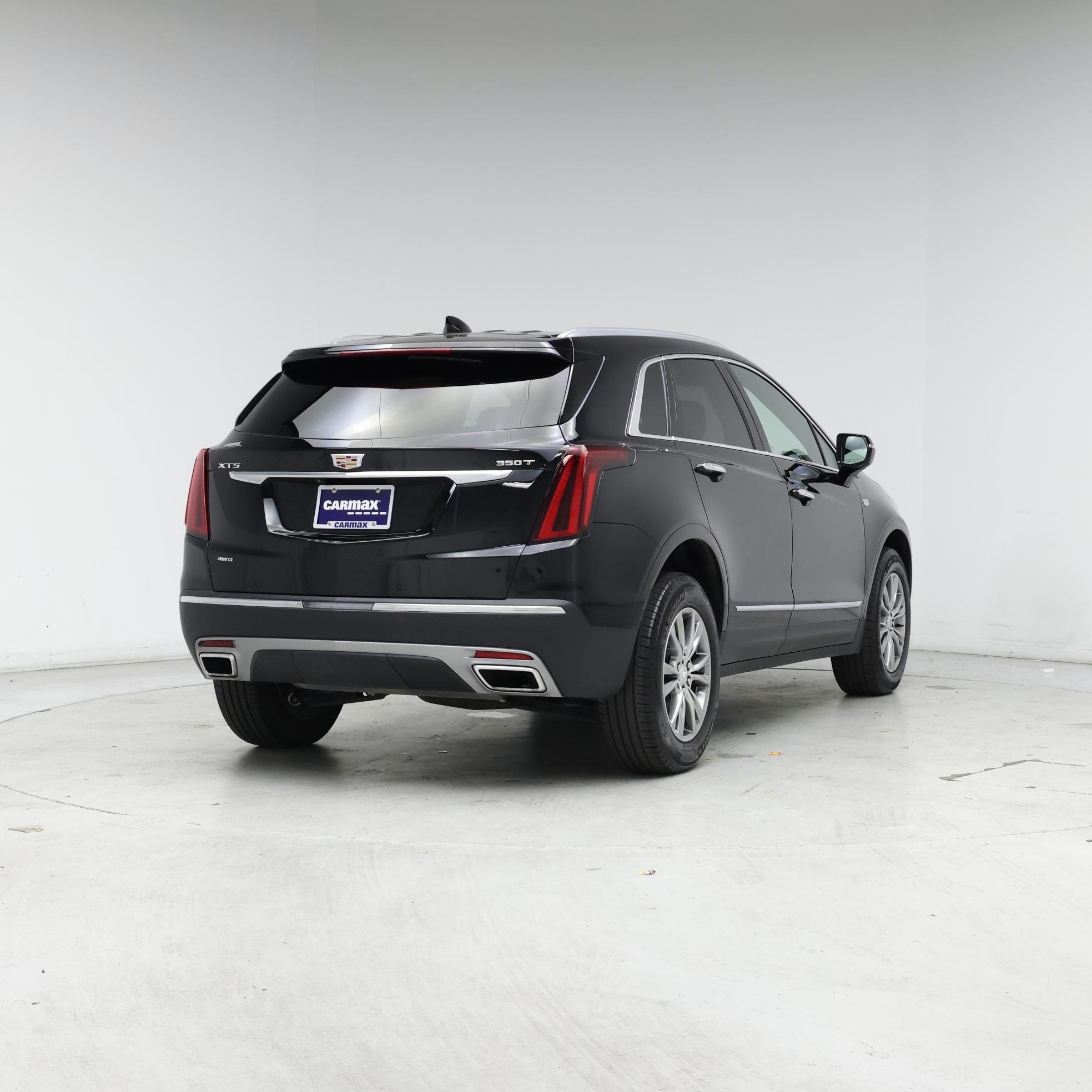 Thumbnail: 2023 Cadillac XT5 - 8