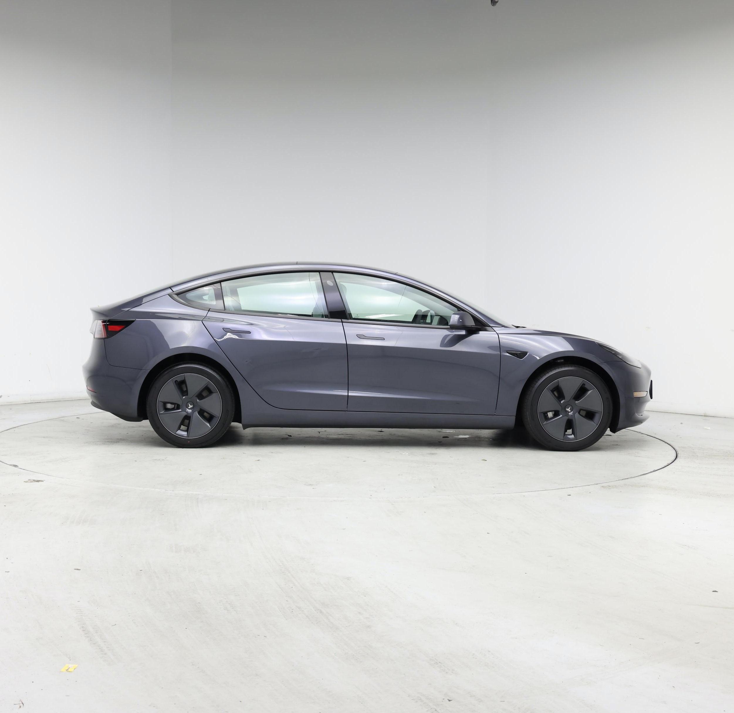 Thumbnail: 2023 Tesla Model 3 - 7