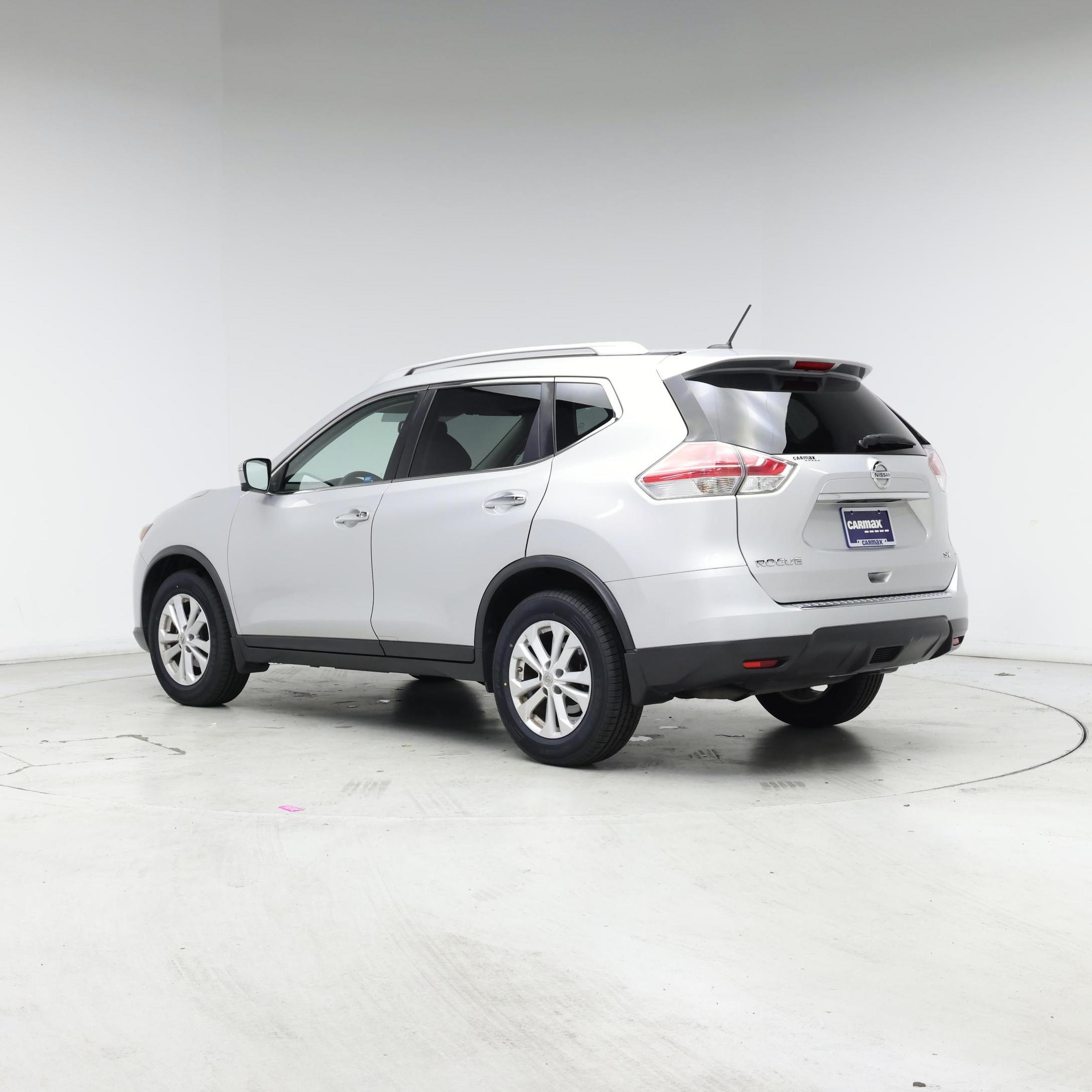 Thumbnail: 2016 Nissan Rogue - 2