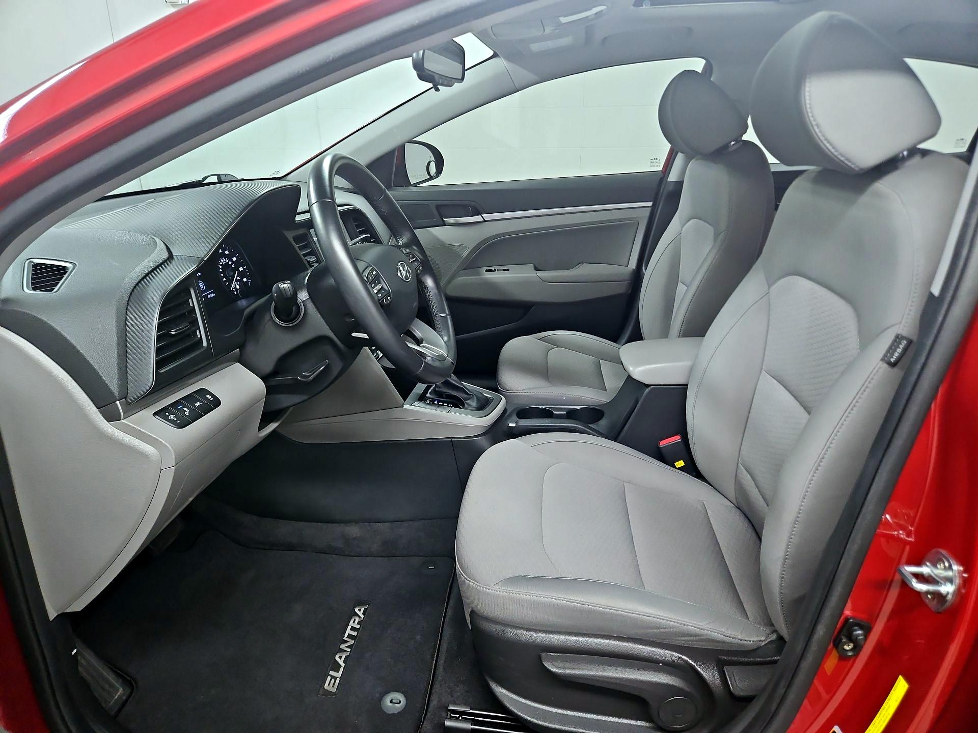 Thumbnail: 2020 Hyundai Elantra - 11