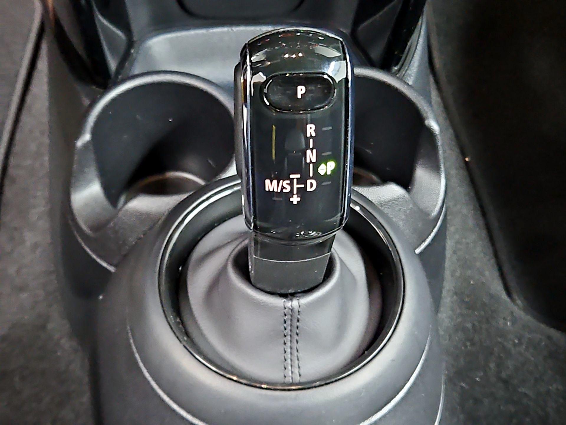 Thumbnail: 2022 MINI Cooper Hardtop - 18