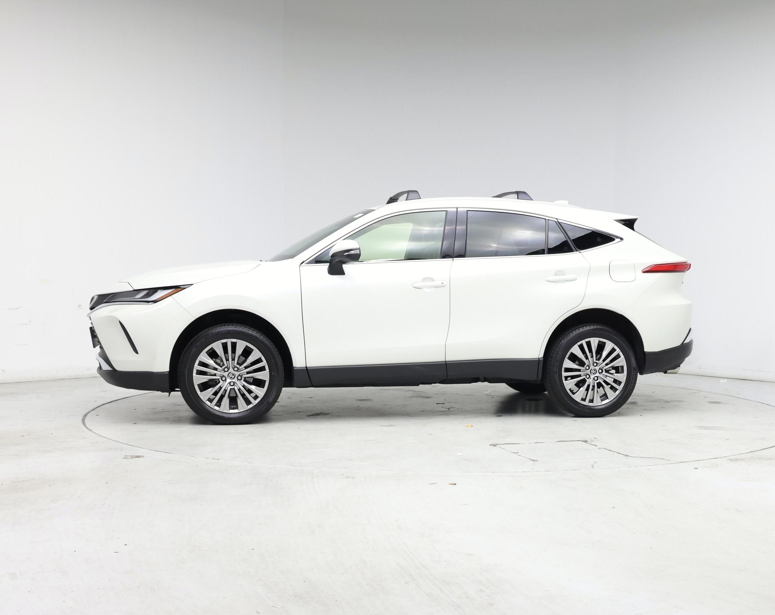 Thumbnail: 2022 Toyota Venza - 3