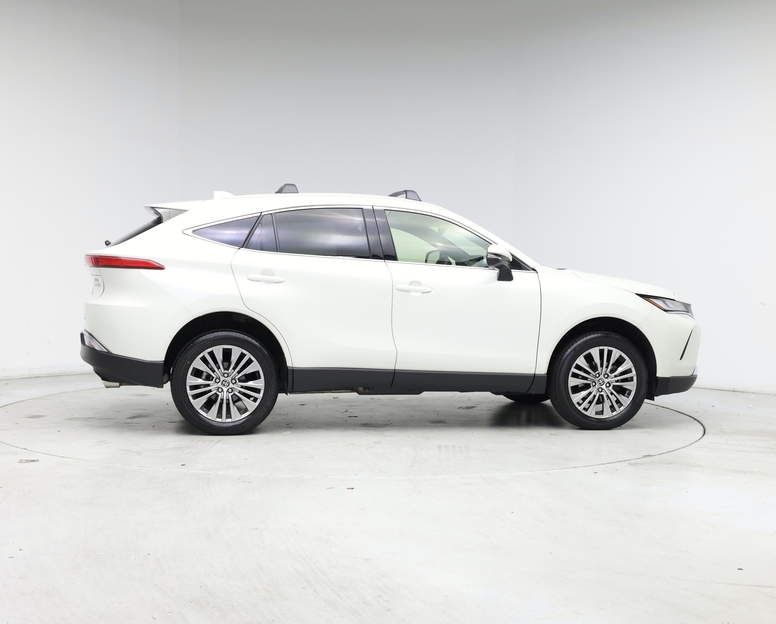 Thumbnail: 2022 Toyota Venza - 7