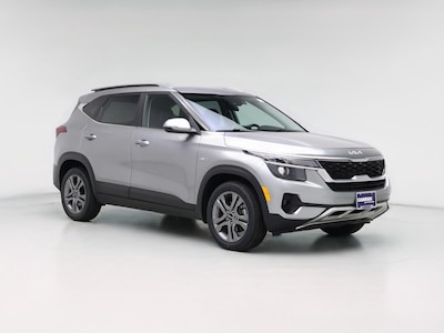 Gray 2022 Kia Seltos S